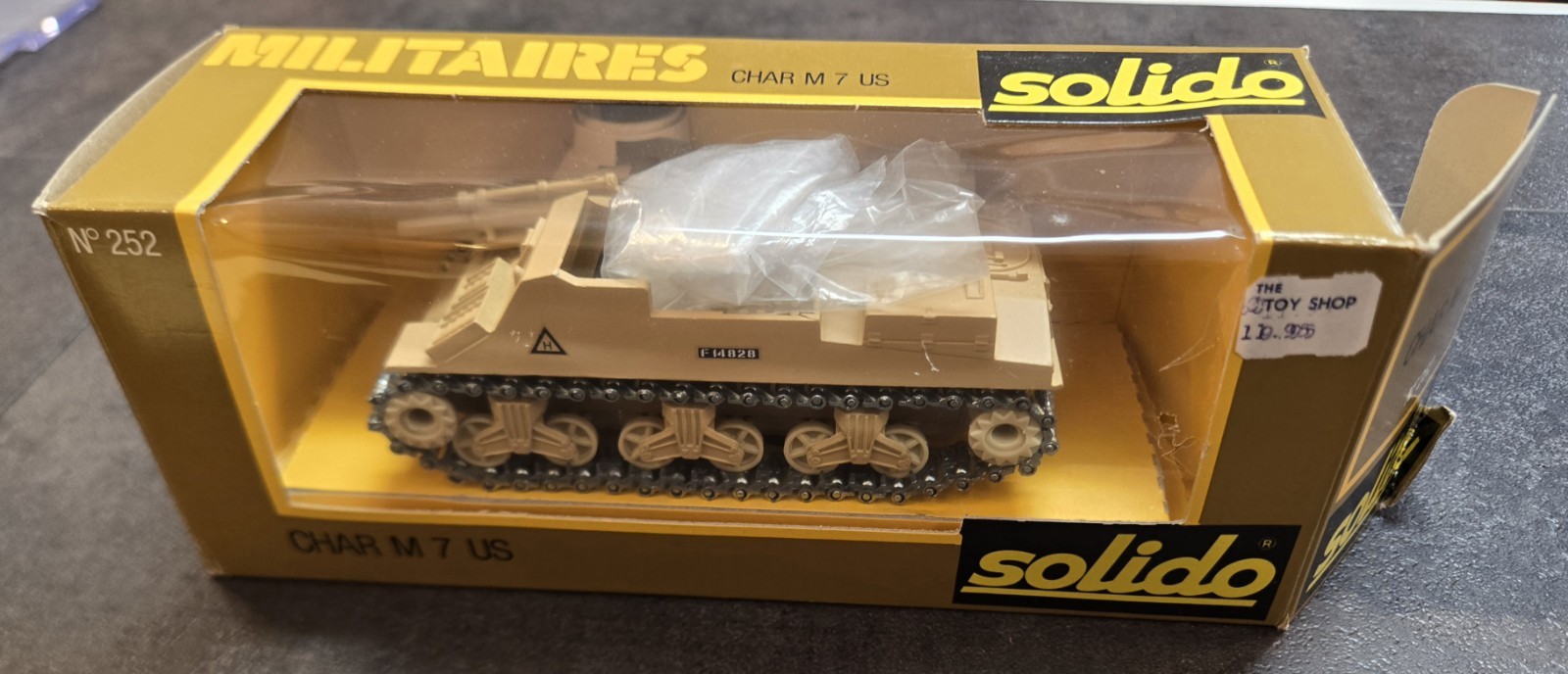 SOLIDO No 252 Char M 7 US TANK TAN 1:50 DIECAST IN BOX COOL VERY NICE MILITAIRES SOLIDO No 252 Char M 7 US TANK TAN 1:50 DIECAST IN BOX COOL VERY NICE MILITAIRES