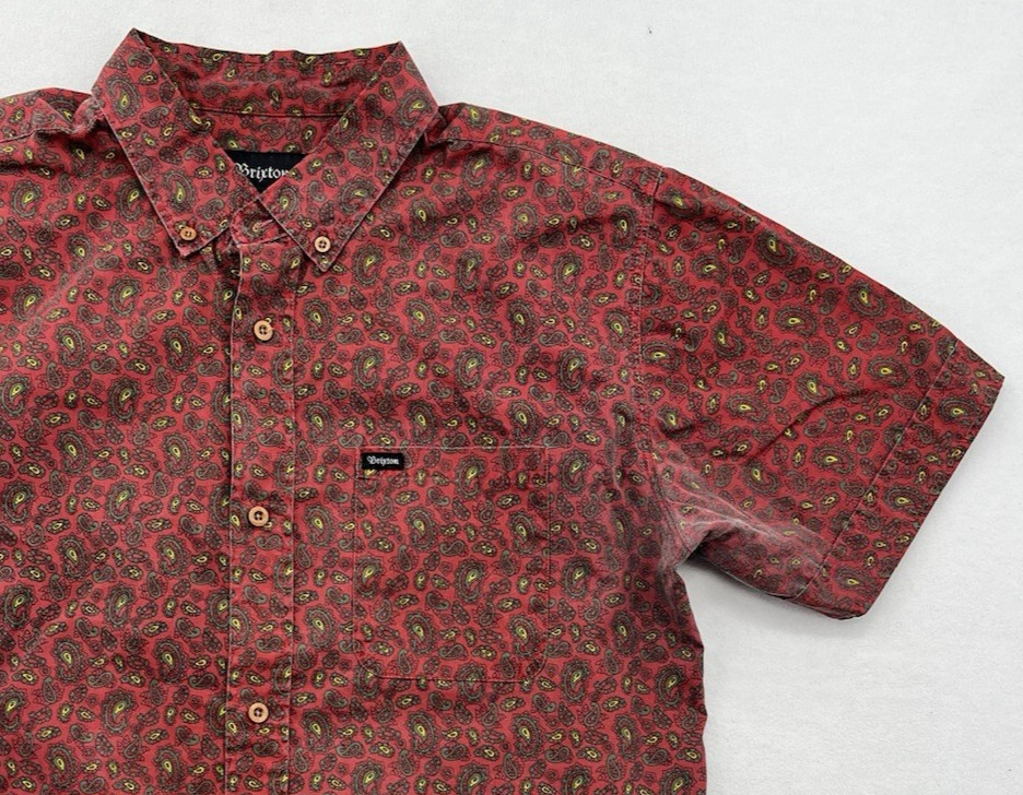Brixton Charter Shirt Men\'s Large Maroon Paisley Short Sleeve Button Up Woven