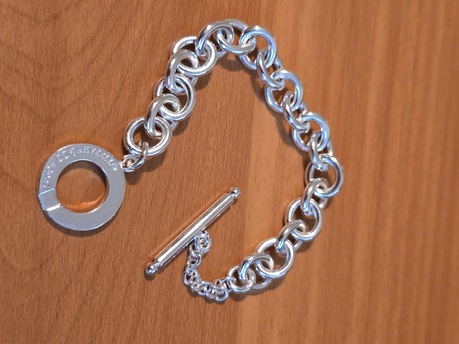 Tiffany & Co. Sterling Silver toggle Bracelet size 7\ Tiffany & Co. Sterling Silver toggle Bracelet size 7\
