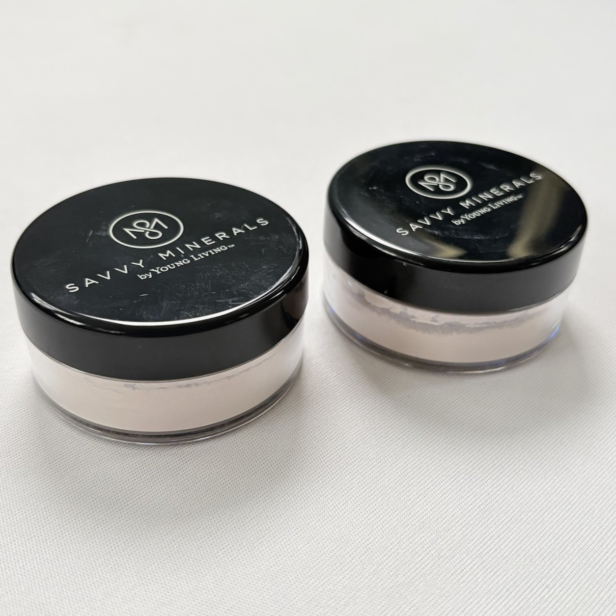 (2) Young Living Savvy Minerals Diamond Dust Veil Setting Powder New Sealed