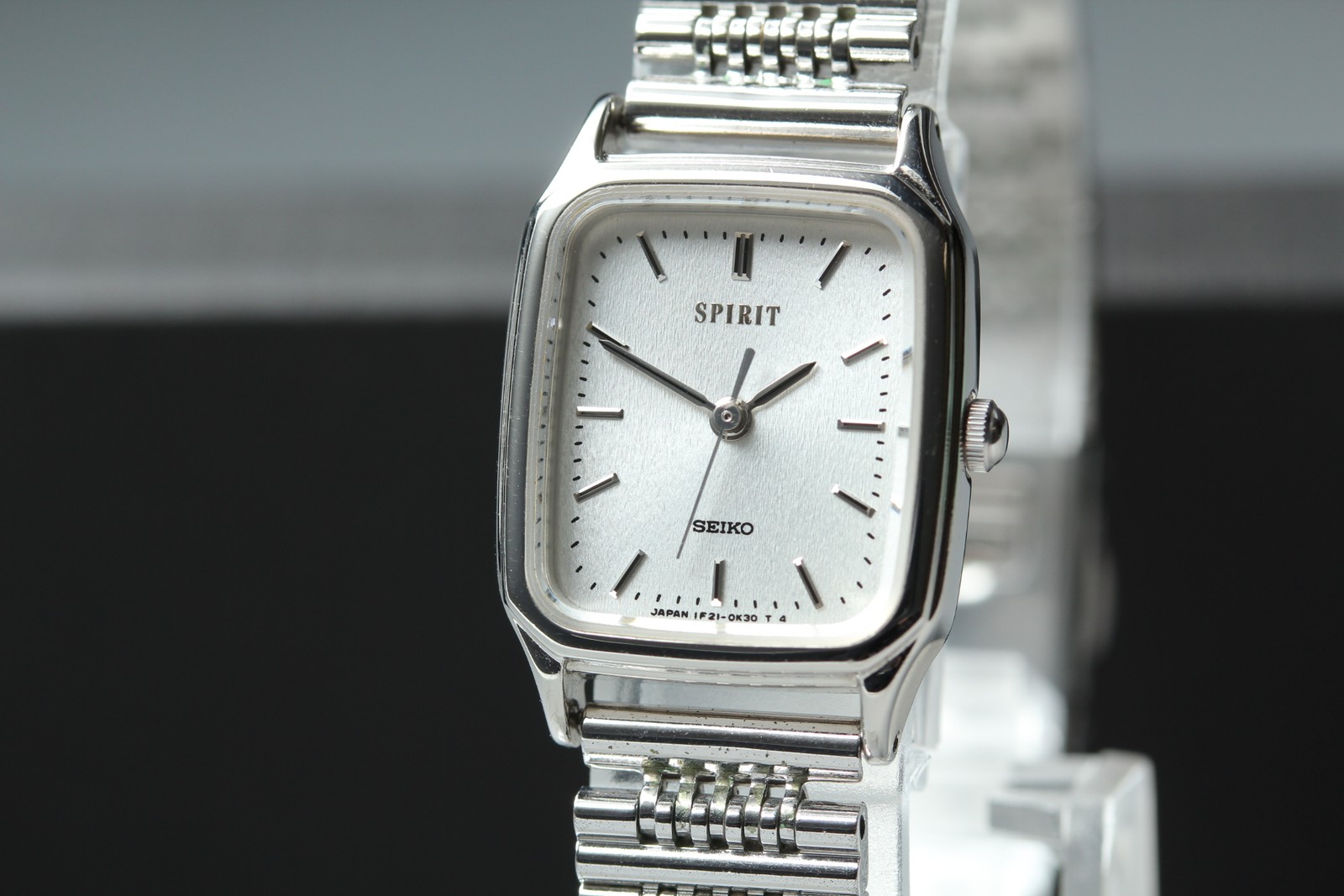 SEIKO SPIRIT Silver Tank Qz Women\'s New Batt 1F21-5B20 Vtg 1989 Near MINT JAPAN