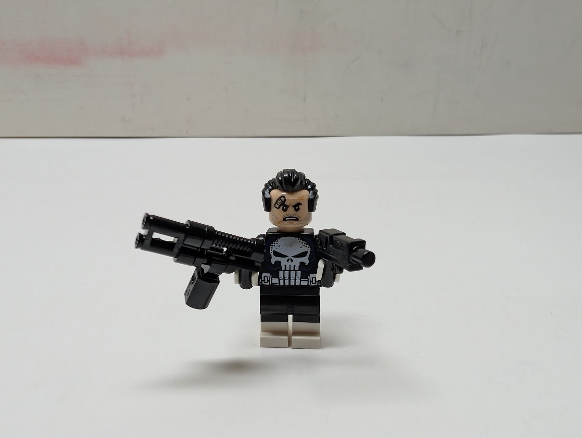 LEGO Punisher Minifigure From Set 76178 Marvel Spiderman Daily Bugle - NEW LEGO Punisher Minifigure From Set 76178 Marvel Spiderman Daily Bugle - NEW