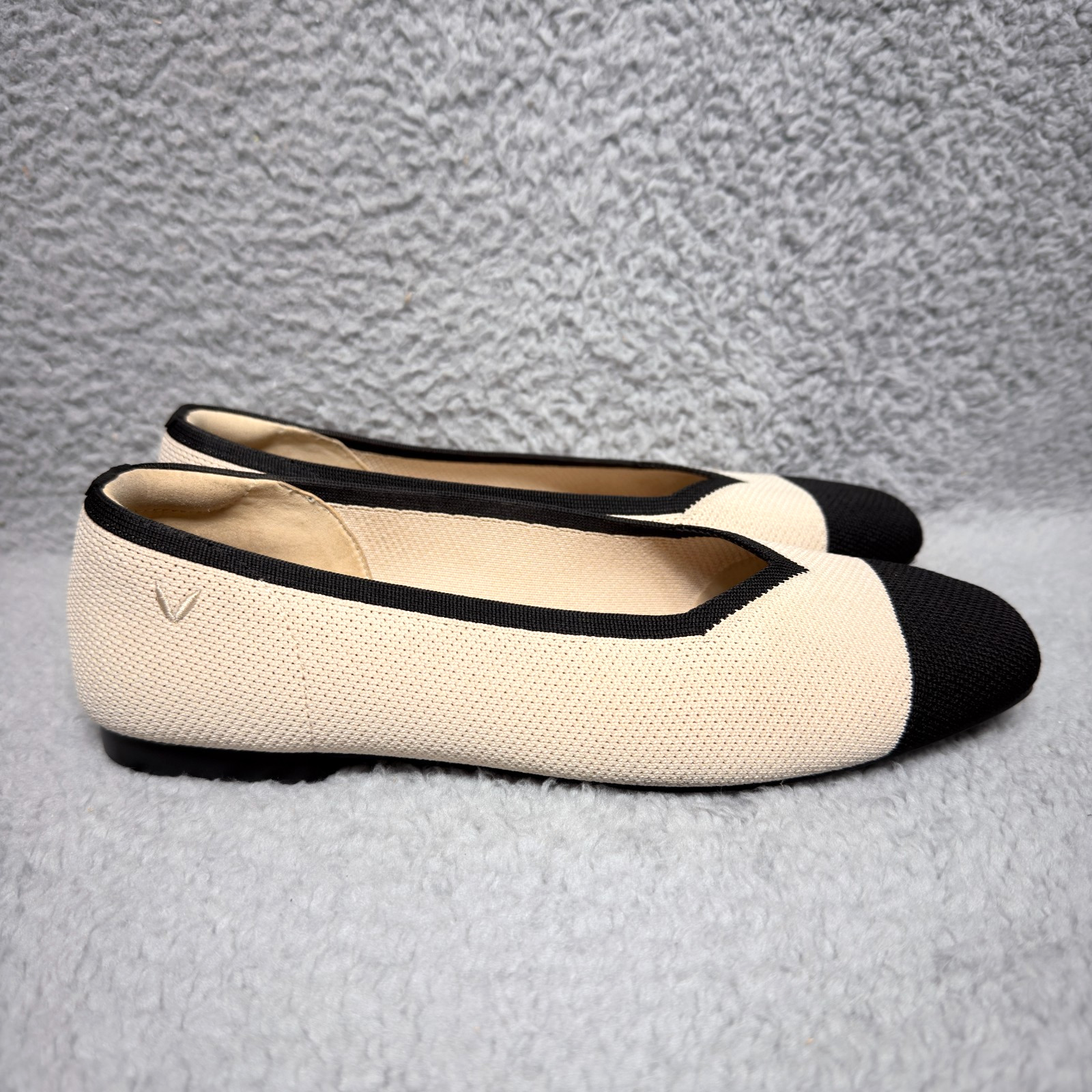 Vivaia Margot 2.0 Womens Size US 7.5 Square-Toe Ballet Flats Shoes Ivory Black