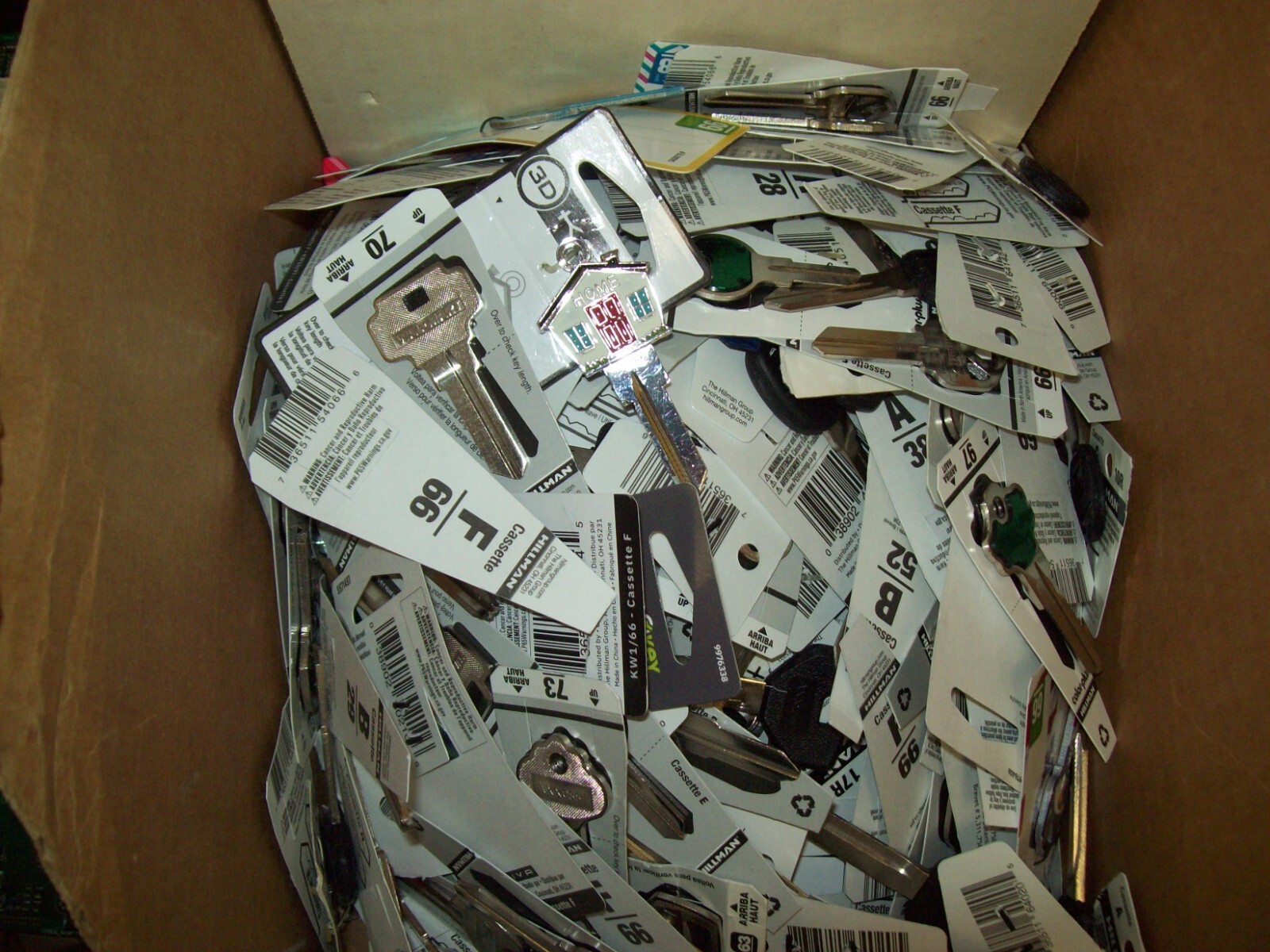 Hillman key blanks over 400 keys 10lb box assorted 