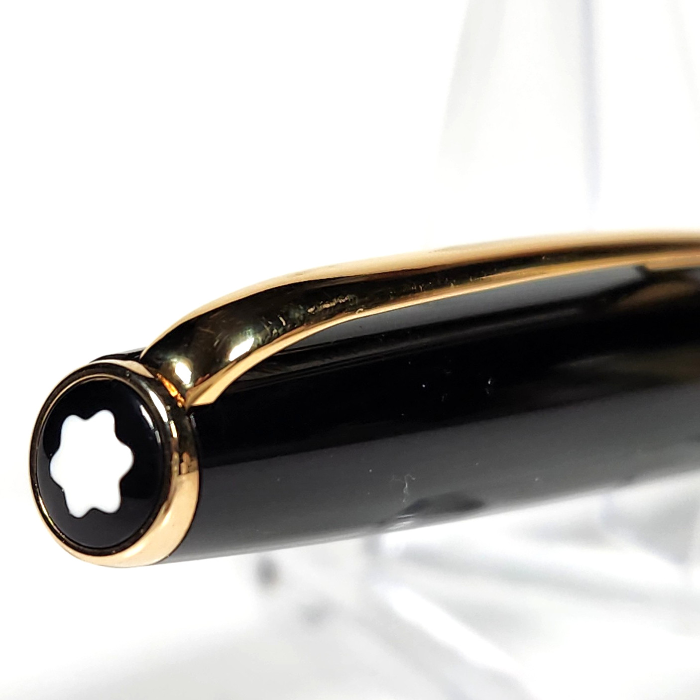 Montblanc Generation Fountain Pen - Black Resin GT Medium 14K Gold Nib NOS