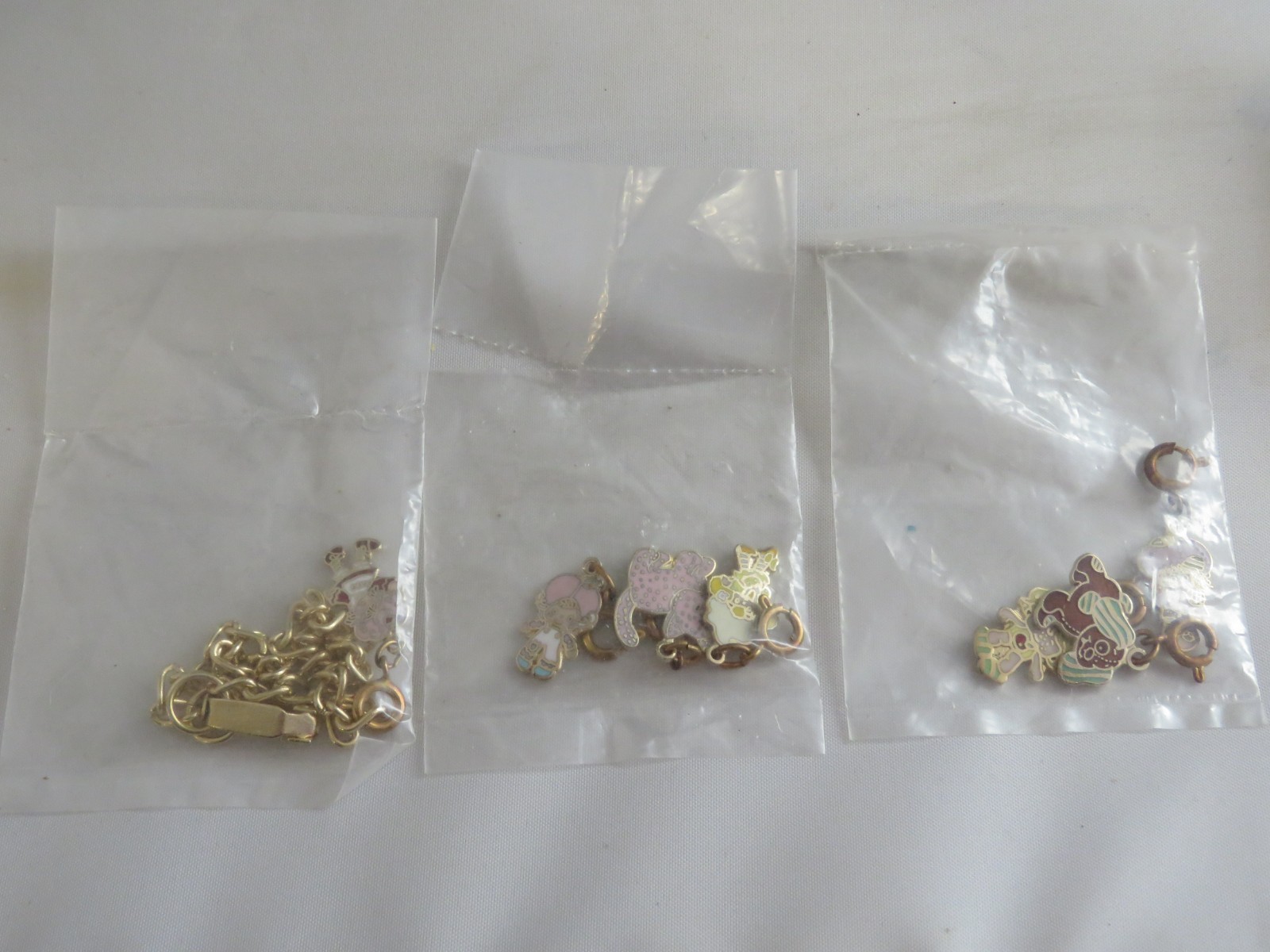 Vtg HTF  1980s Strawberry Shortcake Charm Bracelet “Collect the Berries