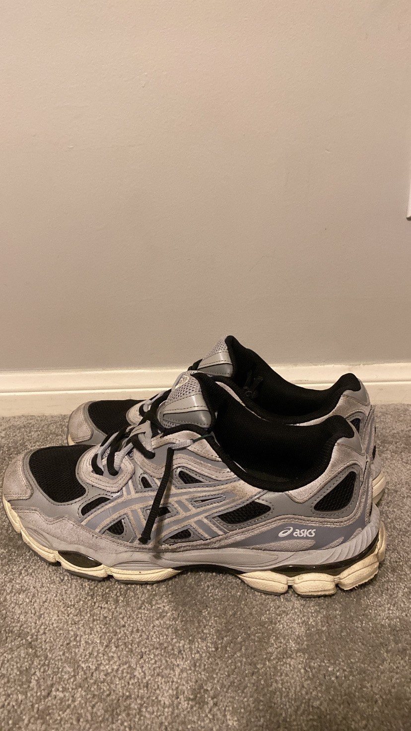 Size 9.5 - ASICS Gel NYC Black Piedmont Grey Size 9.5 - ASICS Gel NYC Black Piedmont Grey