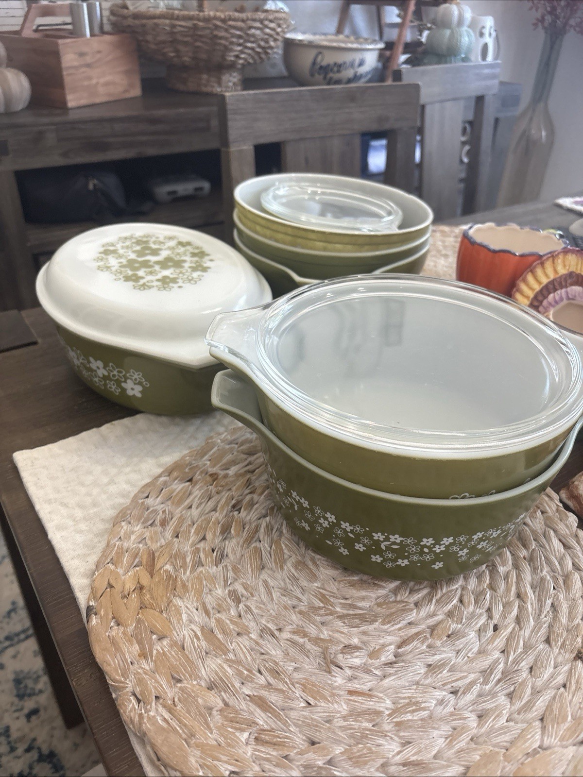 Vintage Pyrex Spring Blossom Crazy Daisy 7 Piece Lot Bowls & Covered Casserole
