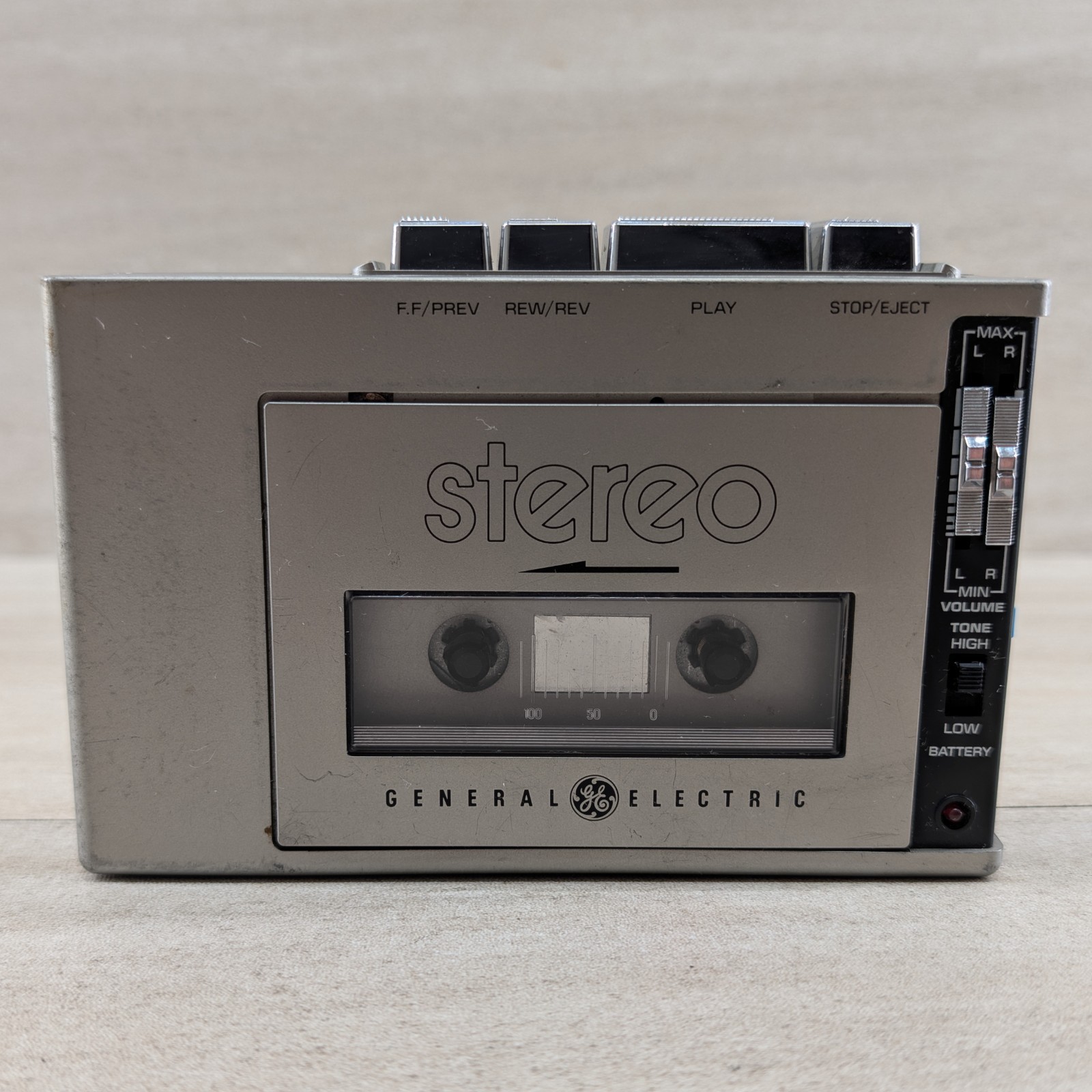 Vintage GE General Electric 3-5270B Stereo Cassette Player Walkman Tested Works