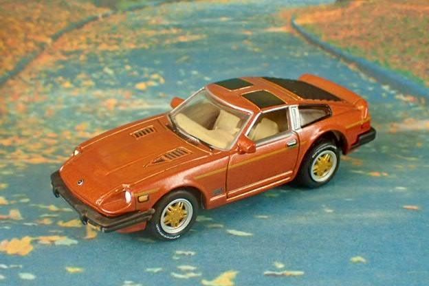 2nd Gen 1976-1983 Nissan/Datsun 280ZX 2.8L I6 Turbo 1/64 Scale Limited Edition S