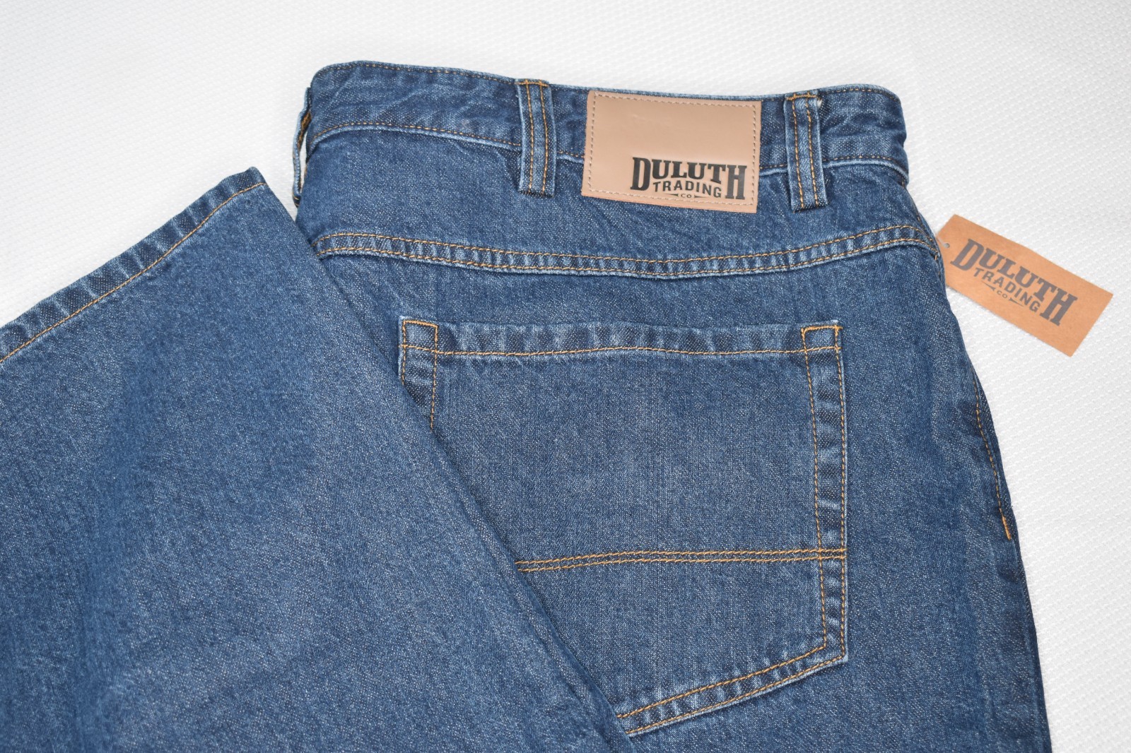 NWT DULUTH 46x30 Men\'s MN Weekender Ballroom Cotton Denim Blue Jeans NWT DULUTH 46x30 Men\'s MN Weekender Ballroom Cotton Denim Blue Jeans