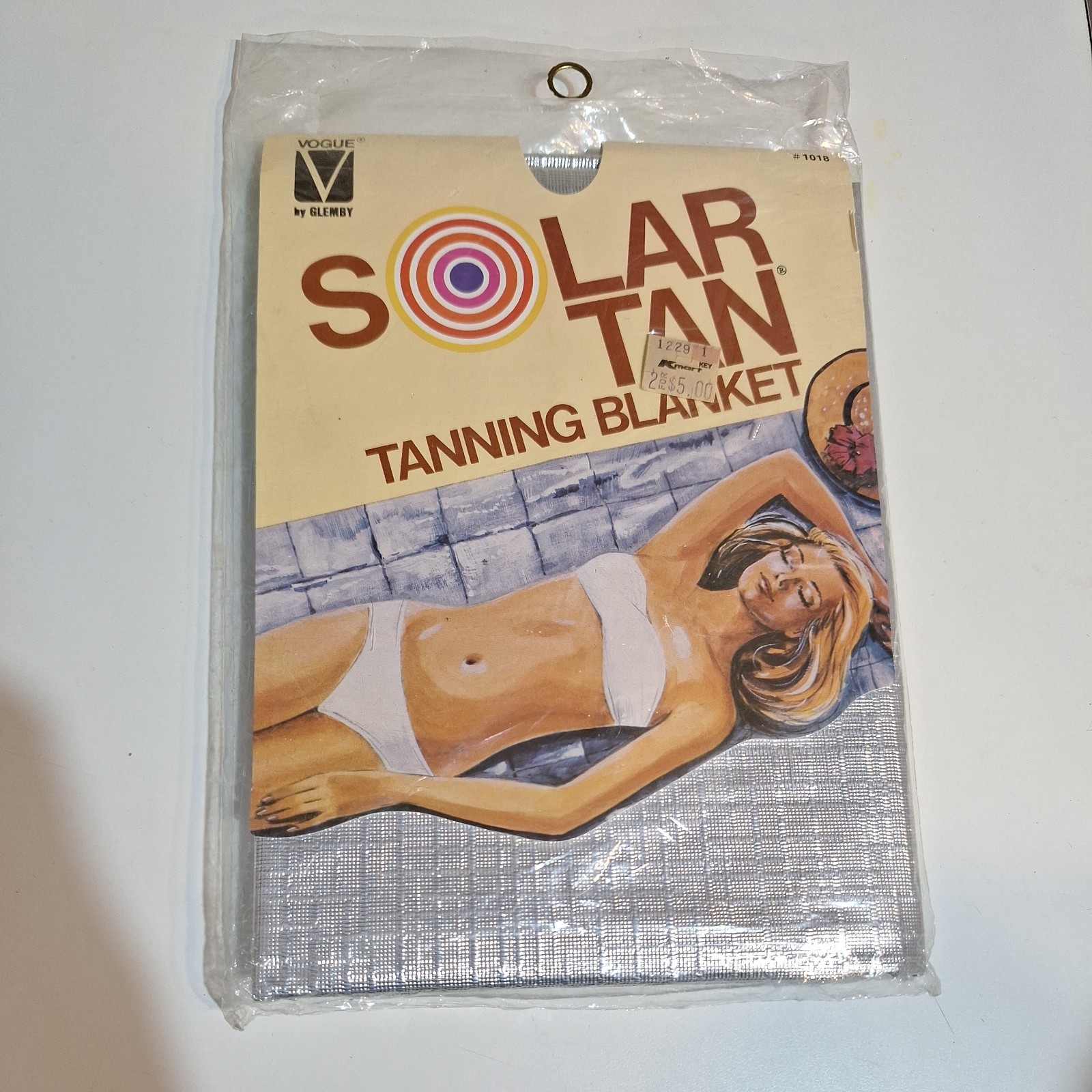NIP Vintage Vogue By Glemby Solar Tan Tanning Blanket  Silver Reflective 36 X 72