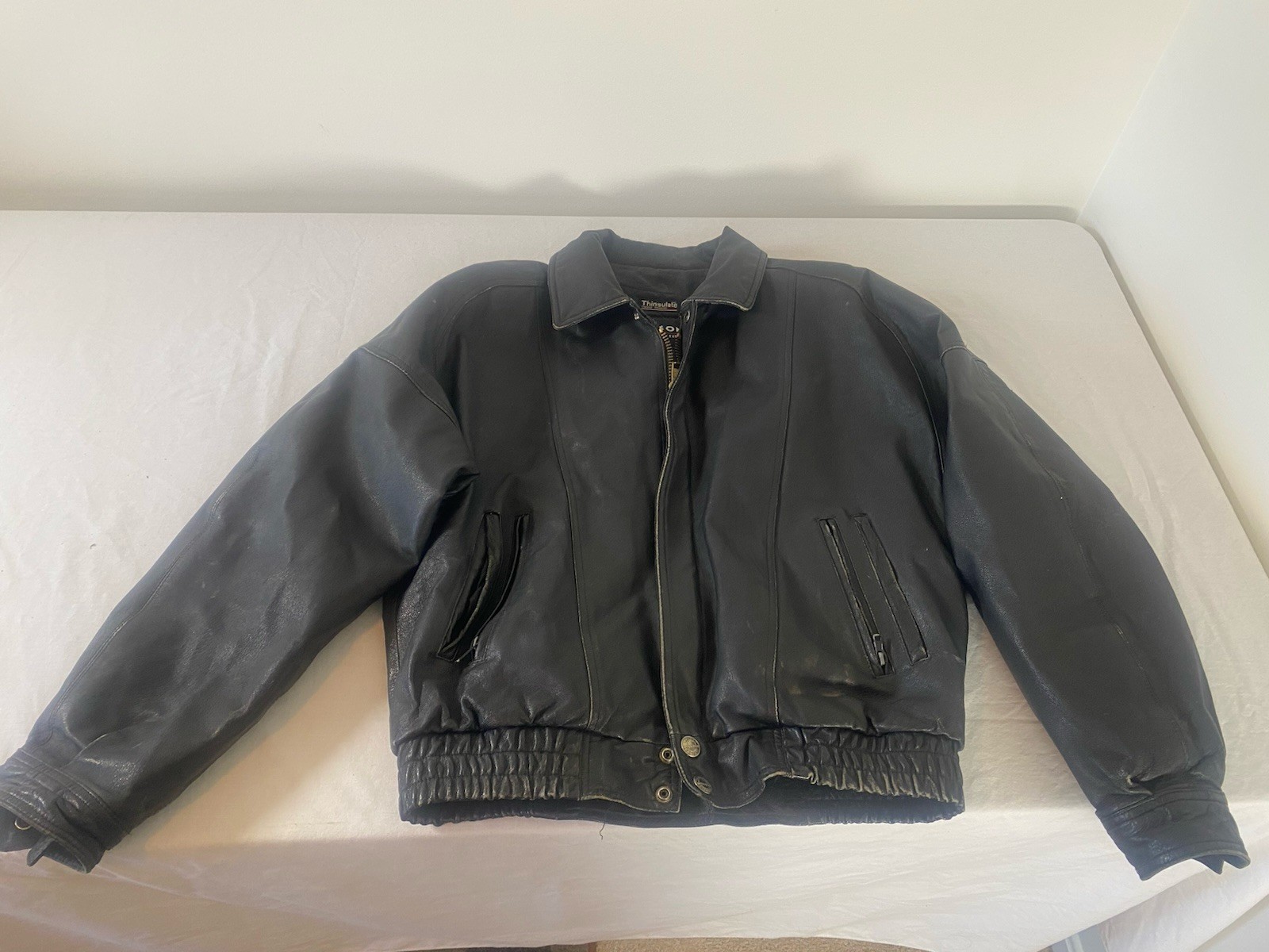 Vintage Wilsons Black Leather Bomber Jacket Men’s Medium Nylon Lined 90s VGC Vintage Wilsons Black Leather Bomber Jacket Men’s Medium Nylon Lined 90s VGC