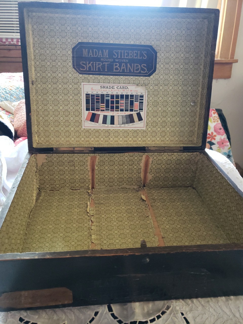 Antique Madam Stiebel\'s Round Woven Skirt Bands Display Box