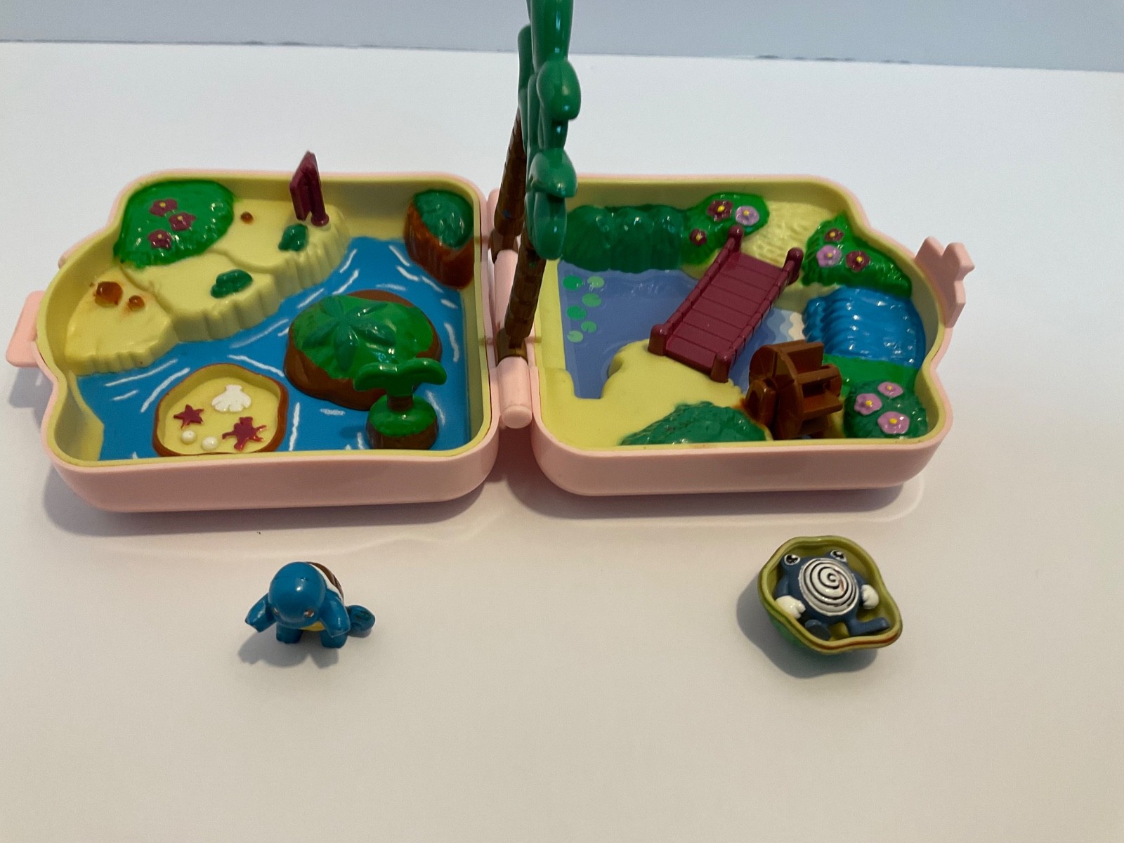 1997 TOMY Pokemon Seafoam Island Compact Pocket Playset