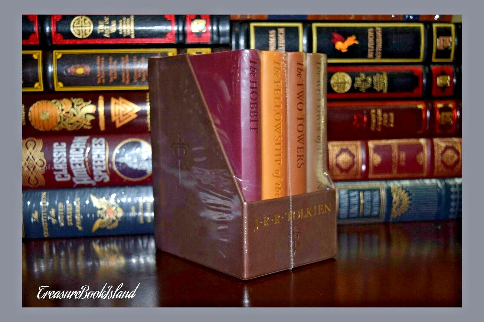 New Hobbit Lord of the Rings Trilogy Tolkien Box Sealed Deluxe Leather Feel Set