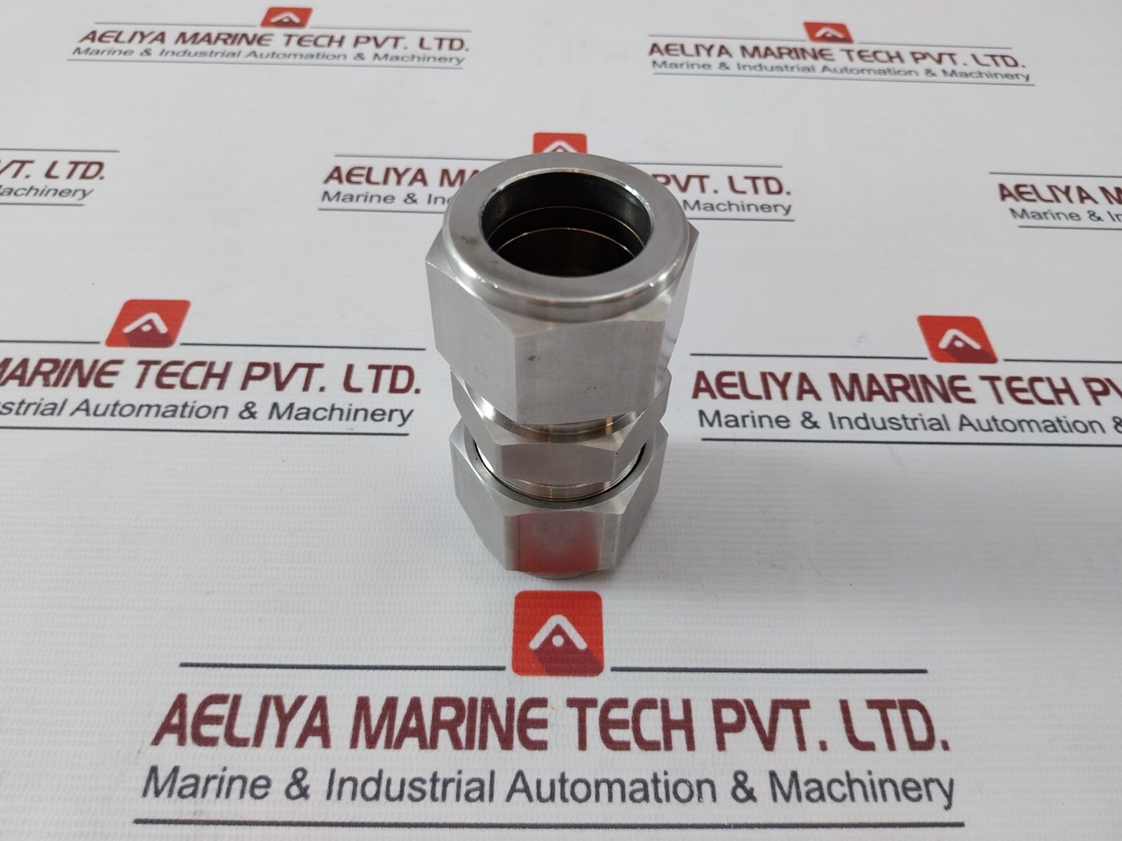 SUPERLOK 316 SCV SS Tube Fitting 316 SCB 1 1/4S