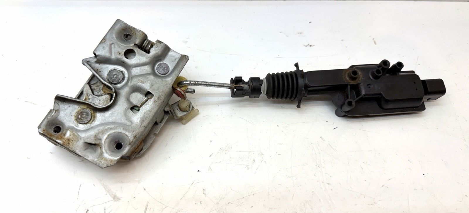 LINCOLN TOWN CAR 2003-2011 LEFT LH FRONT DOOR LOCK LATCH ACTUATOR ASSEMBLY OEM #