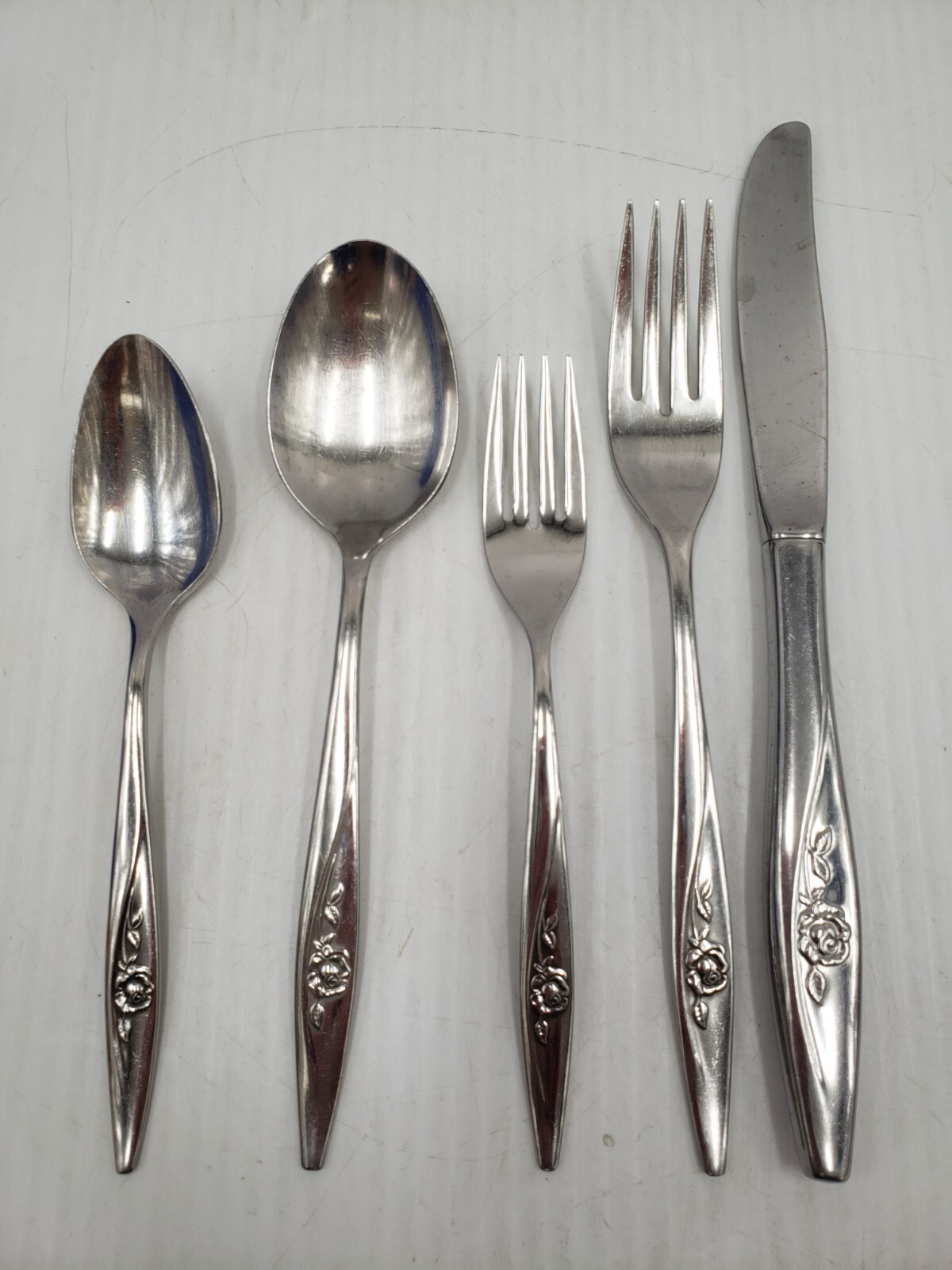 Vintage Oneidacraft Deluxe Stainless \ Vintage Oneidacraft Deluxe Stainless \