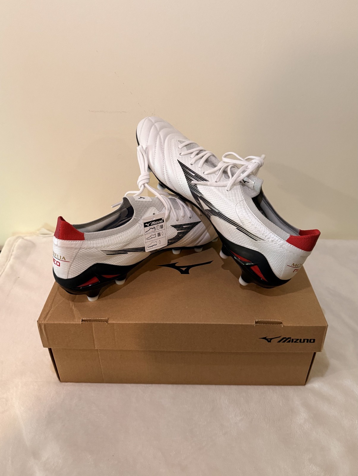 Mizuno Morelia Neo V Beta Made In Japan US 10.5 Brand New Never Worn Mizuno Morelia Neo V Beta Made In Japan US 10.5 Brand New Never Worn