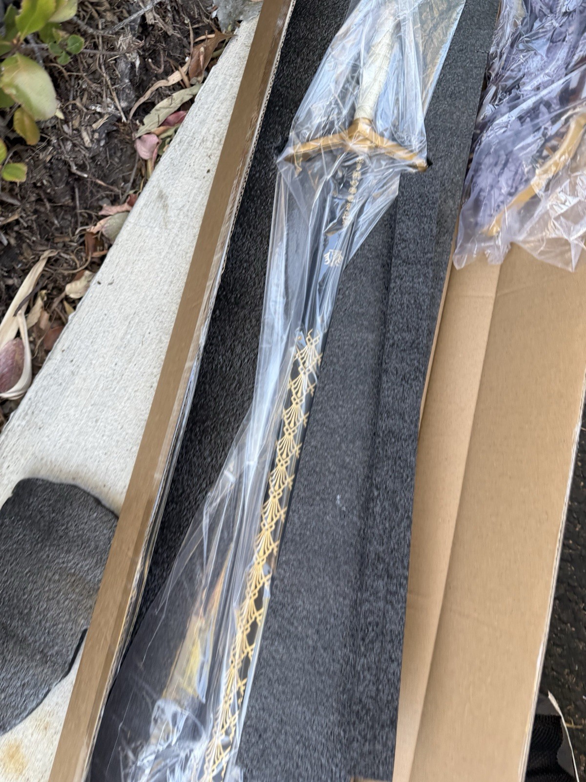 Gustave Noahram Sword Expedition 33 Full Metal 1:1 scale Metal With Plaque 47”