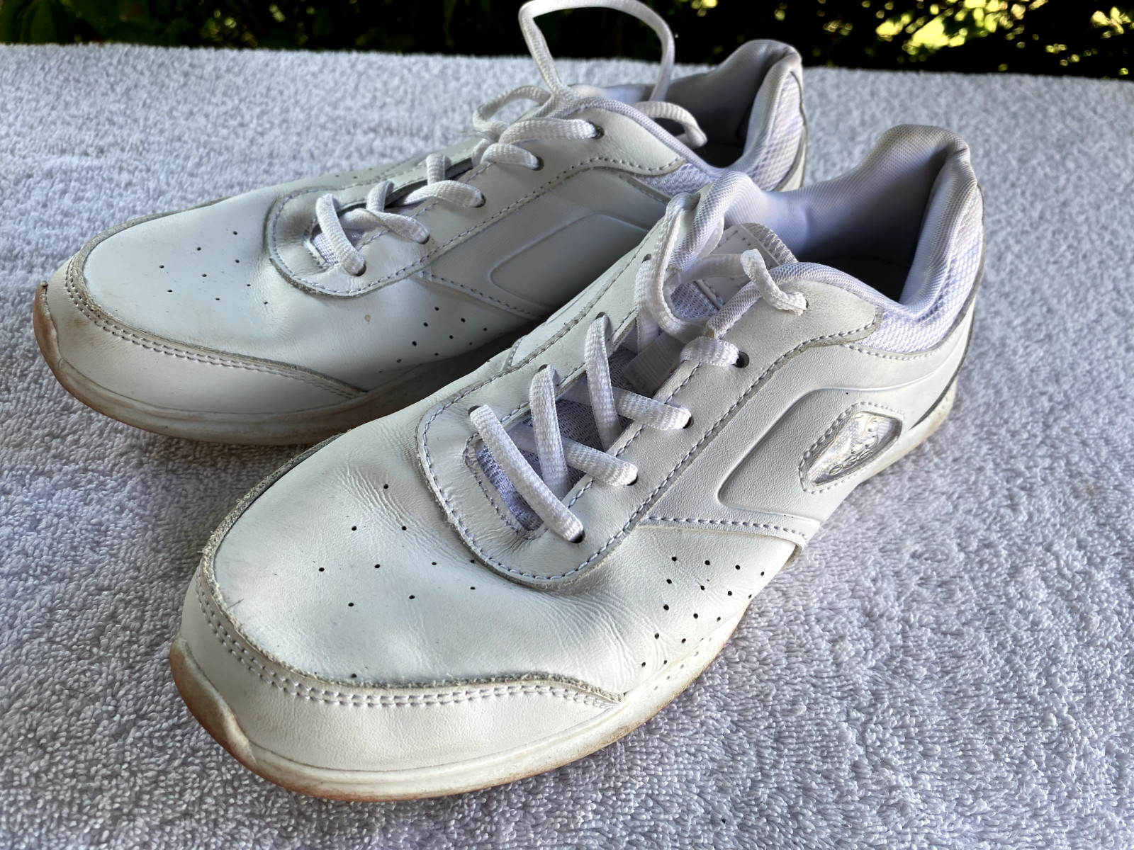BCG White Cheerleading Shoes Size 8.5