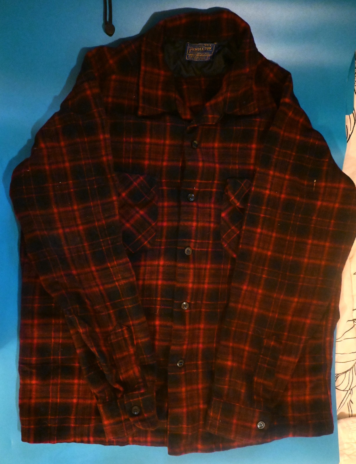 Vintage 1950/60s Pendleton Black & Red Wool Flannel Size L (more like medium)
