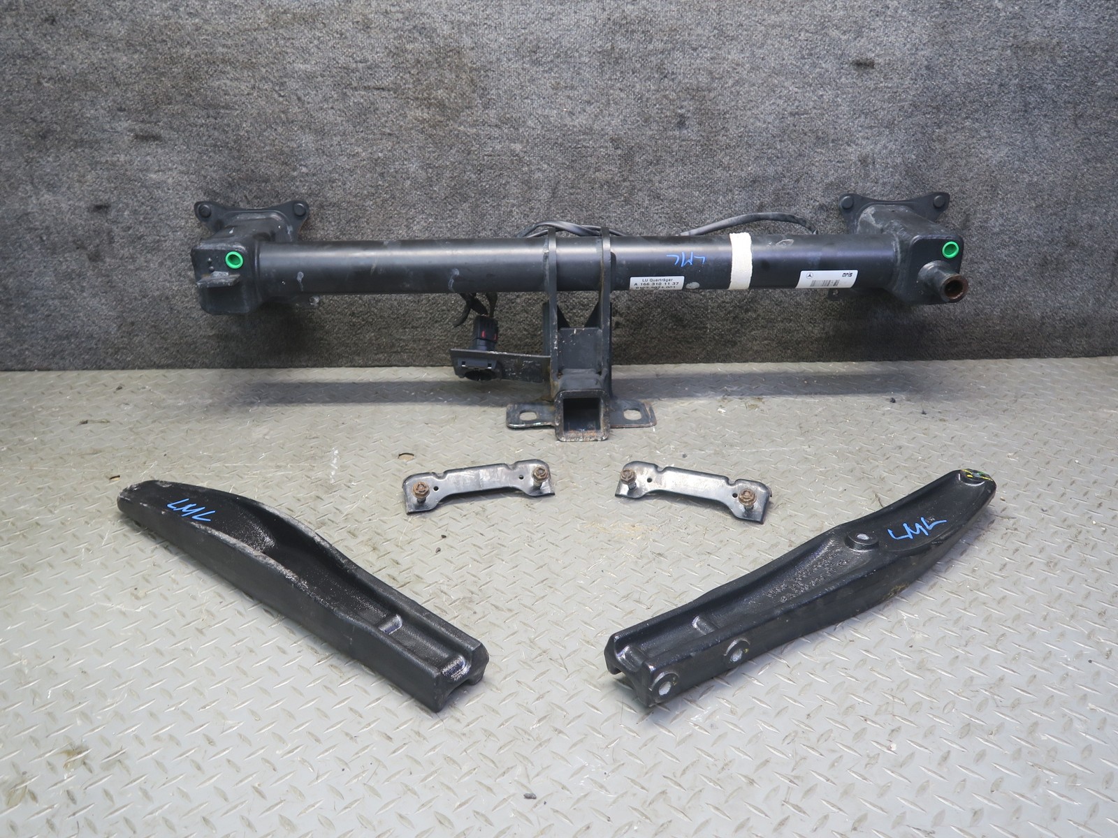2012-2015 MERCEDES X166 W166 ML-CLASS REAR TRAILER HITCH TOW TOWING BAR SET