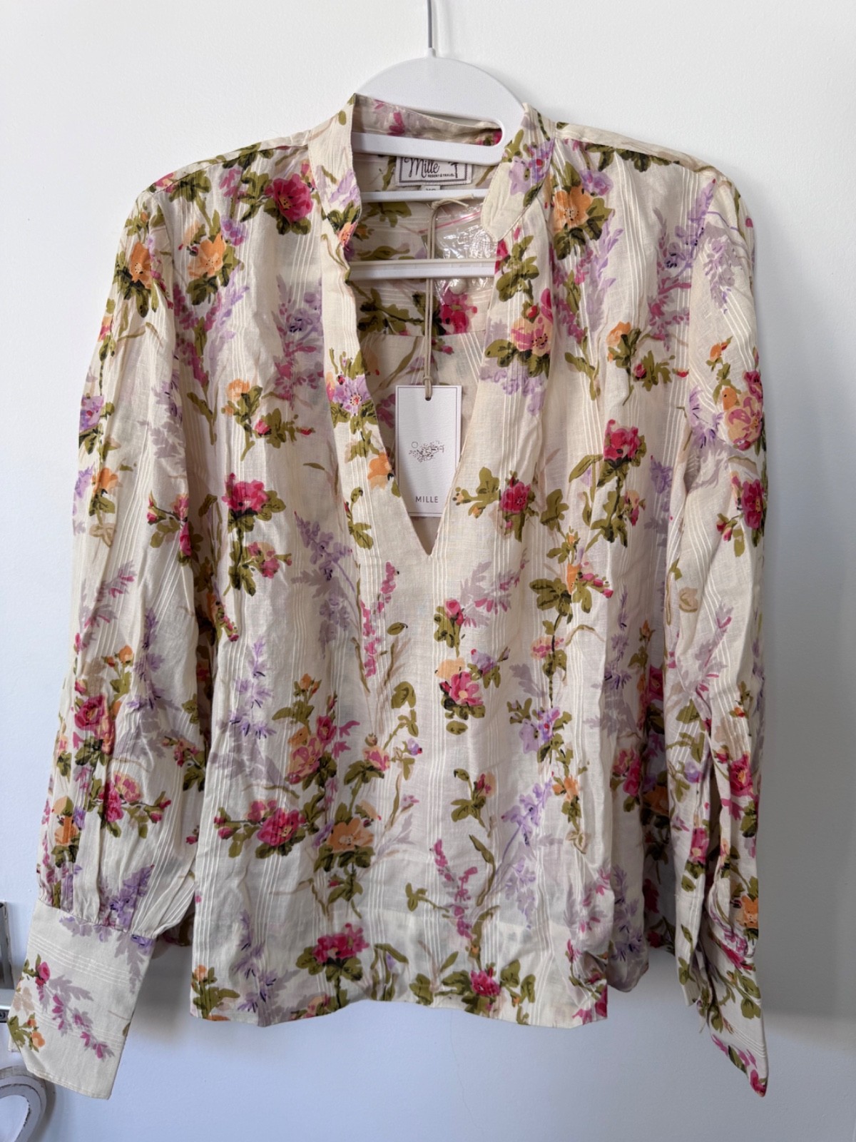 NWT Millie Floral Women’s Blouse Size XS NWT Millie Floral Women’s Blouse Size XS