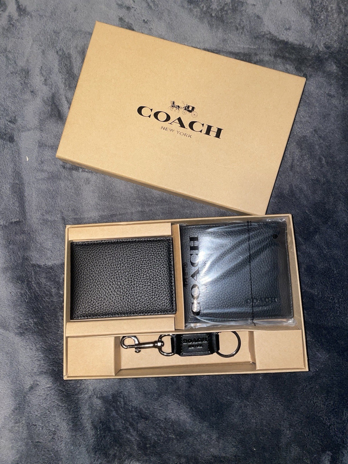 Coach Men\'s 3-in-1 Wallet Boxed Gift Set Signature Black Leather Coach Men\'s 3-in-1 Wallet Boxed Gift Set Signature Black Leather