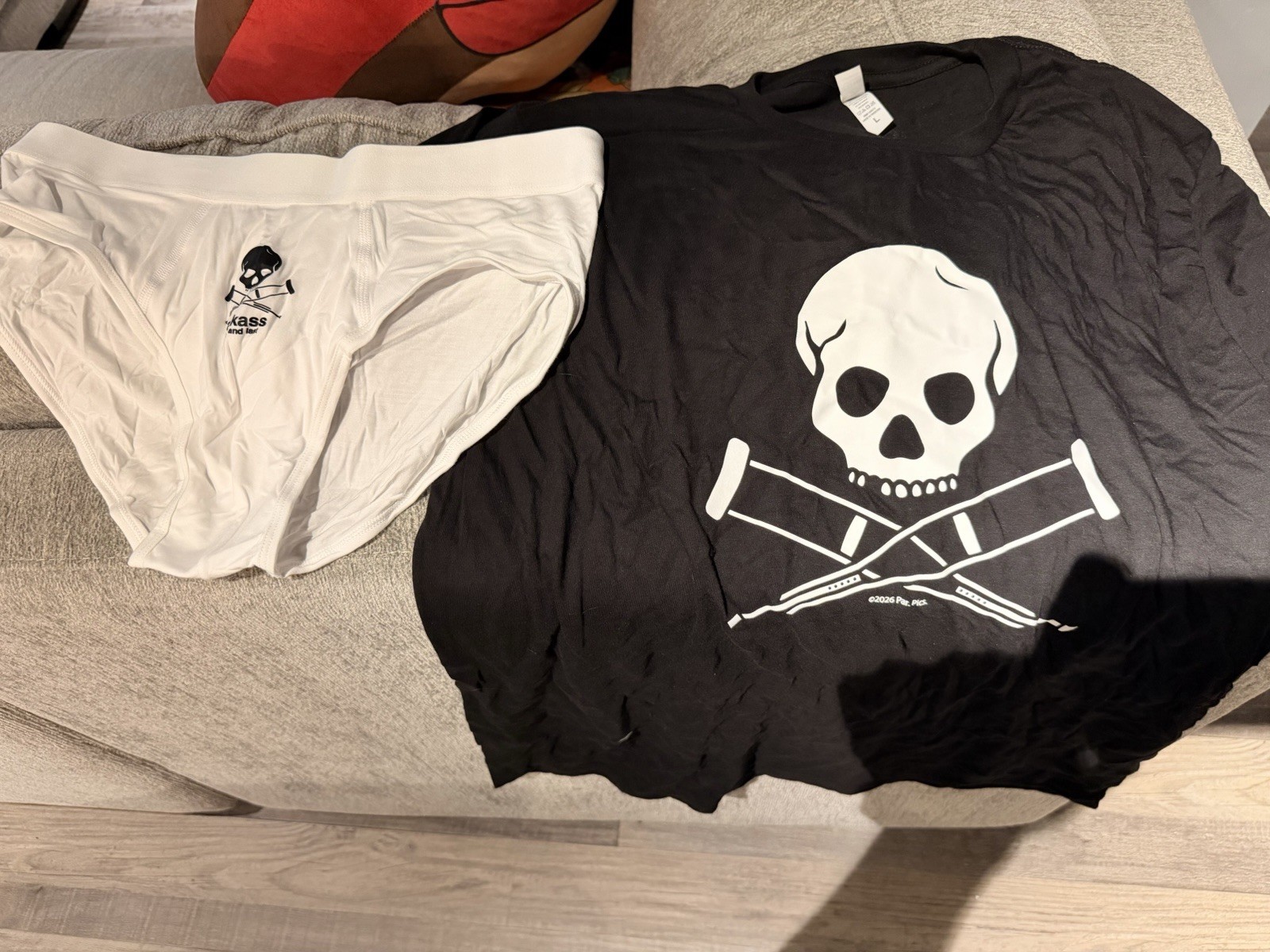 JACKASS BEST AND LAST Promotional Briefs White Underwear & Large Shirt JACKASS BEST AND LAST Promotional Briefs White Underwear & Large Shirt