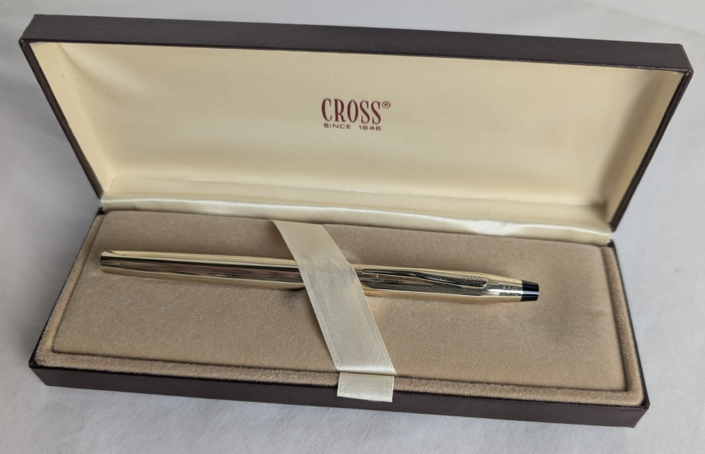 Vintage Cross 1/20th  10K Gold Filled Fountain Pen 14K Gold Fine Nib 585