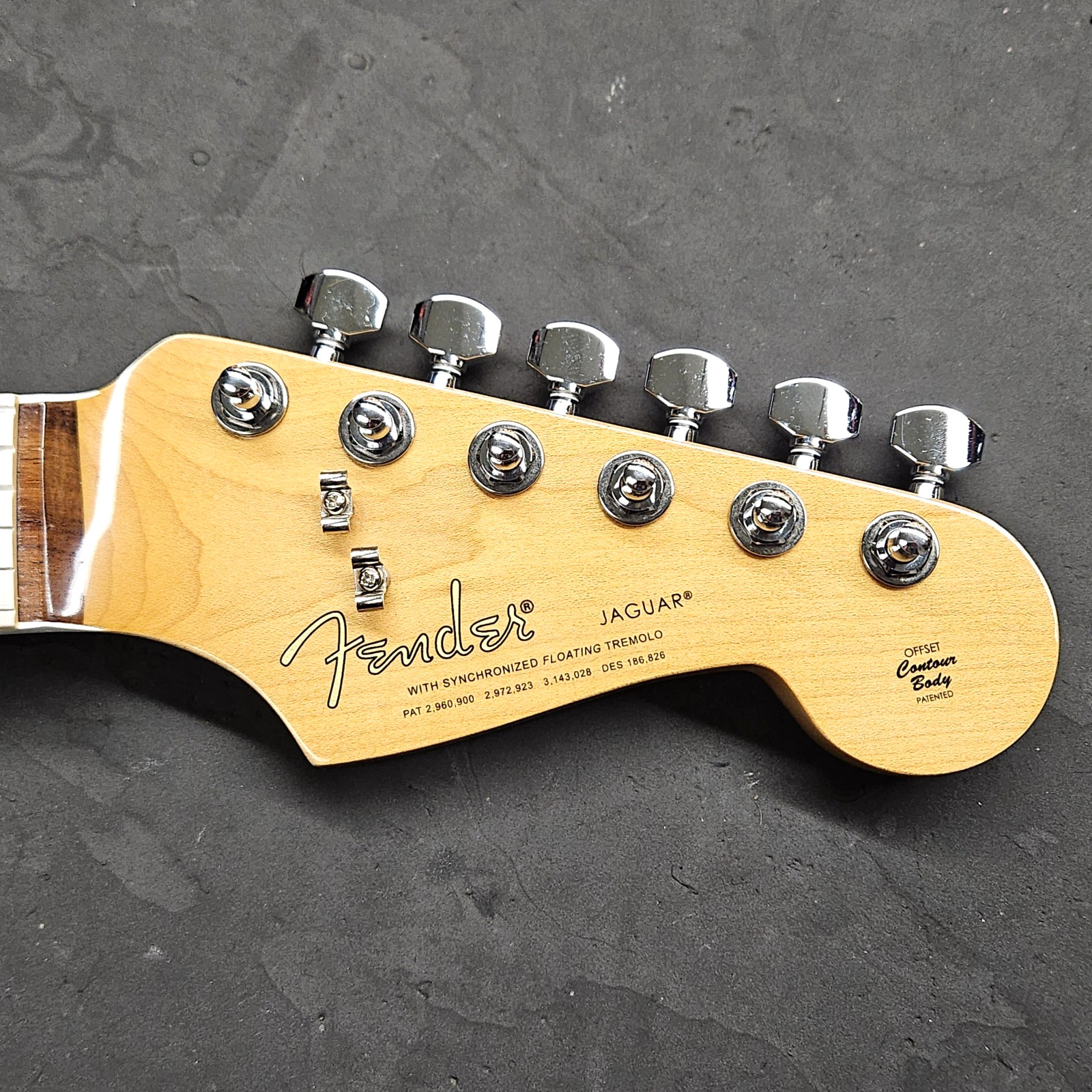 2022 Fender Kurt Cobain Jaguar Rosewood Neck + Tuners 60\'s Electric Guitar