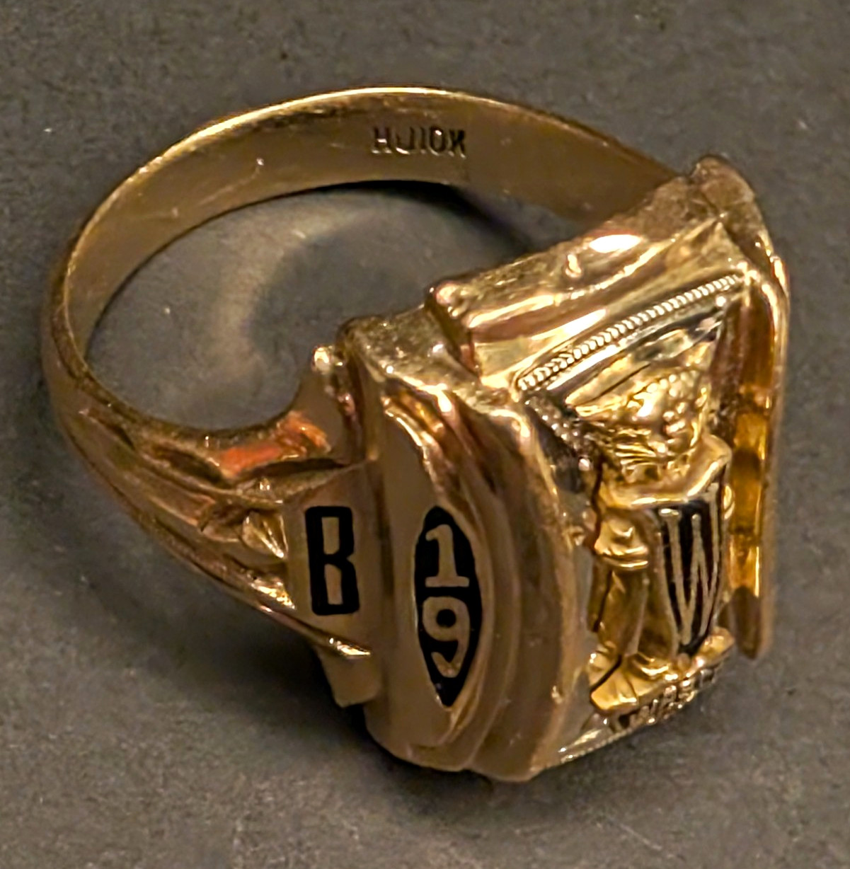 Vintage Men’s 10k Yellow Gold Signet Ring Engraved WASCO HS 1953