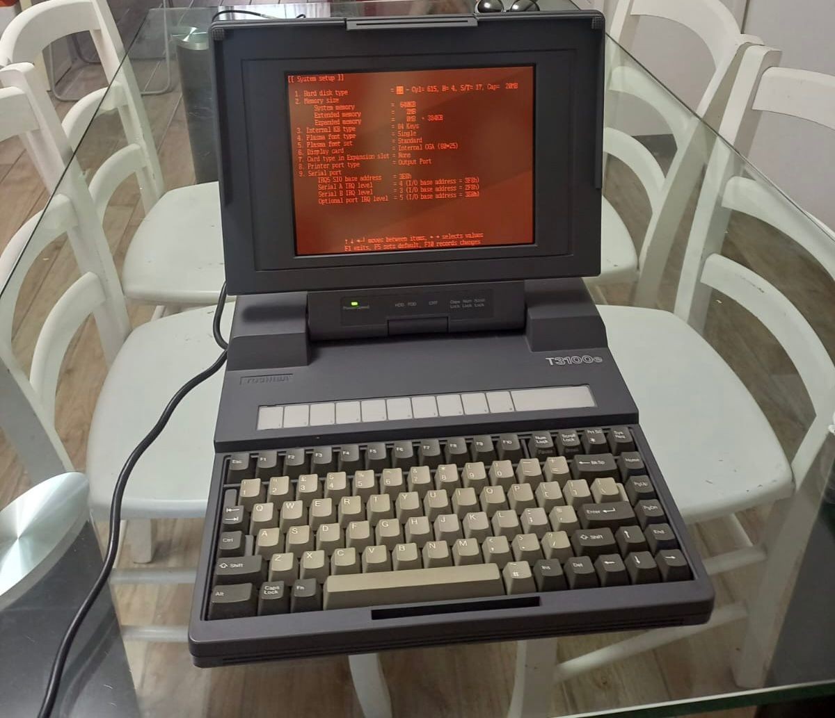 Toshiba T3100E Laptop PC