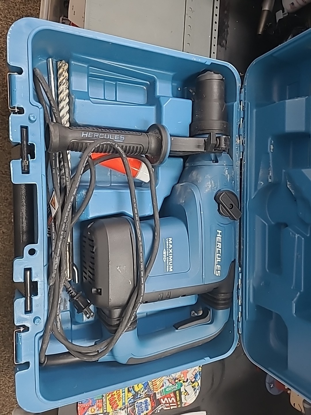 HERCULES  HE34 MAX Variable-Speed Rotary Hammer with hard case