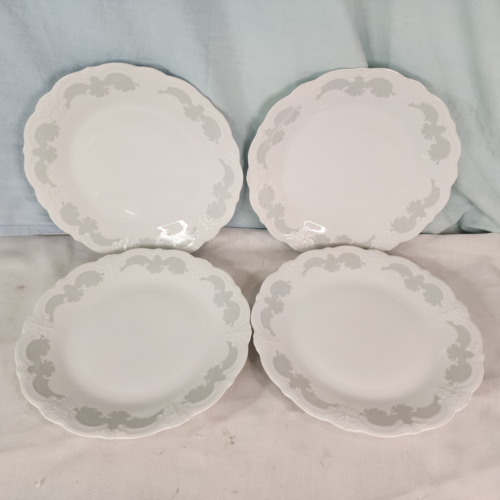 Tirschenreuth Hutschenreuther, Orleans Baronesse, Salad Plates, Set of 4, Nice Tirschenreuth Hutschenreuther, Orleans Baronesse, Salad Plates, Set of 4, Nice