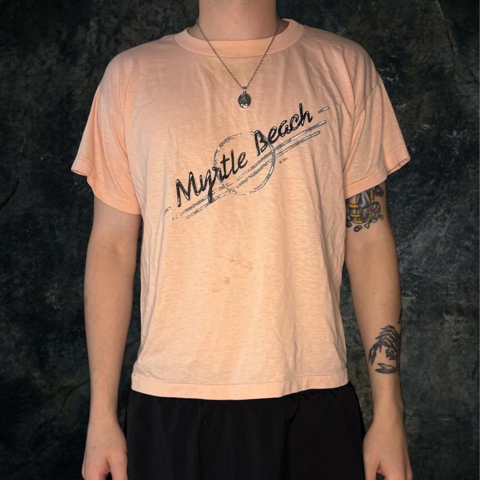 American-vintage Men\'s Orange and Pink T-shirt