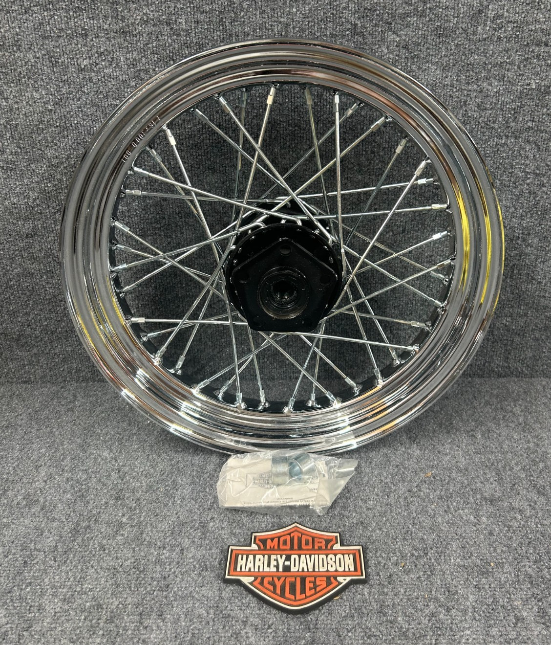 OEM HARLEY-DAVIDSON SOFTAIL 16\ OEM HARLEY-DAVIDSON SOFTAIL 16\