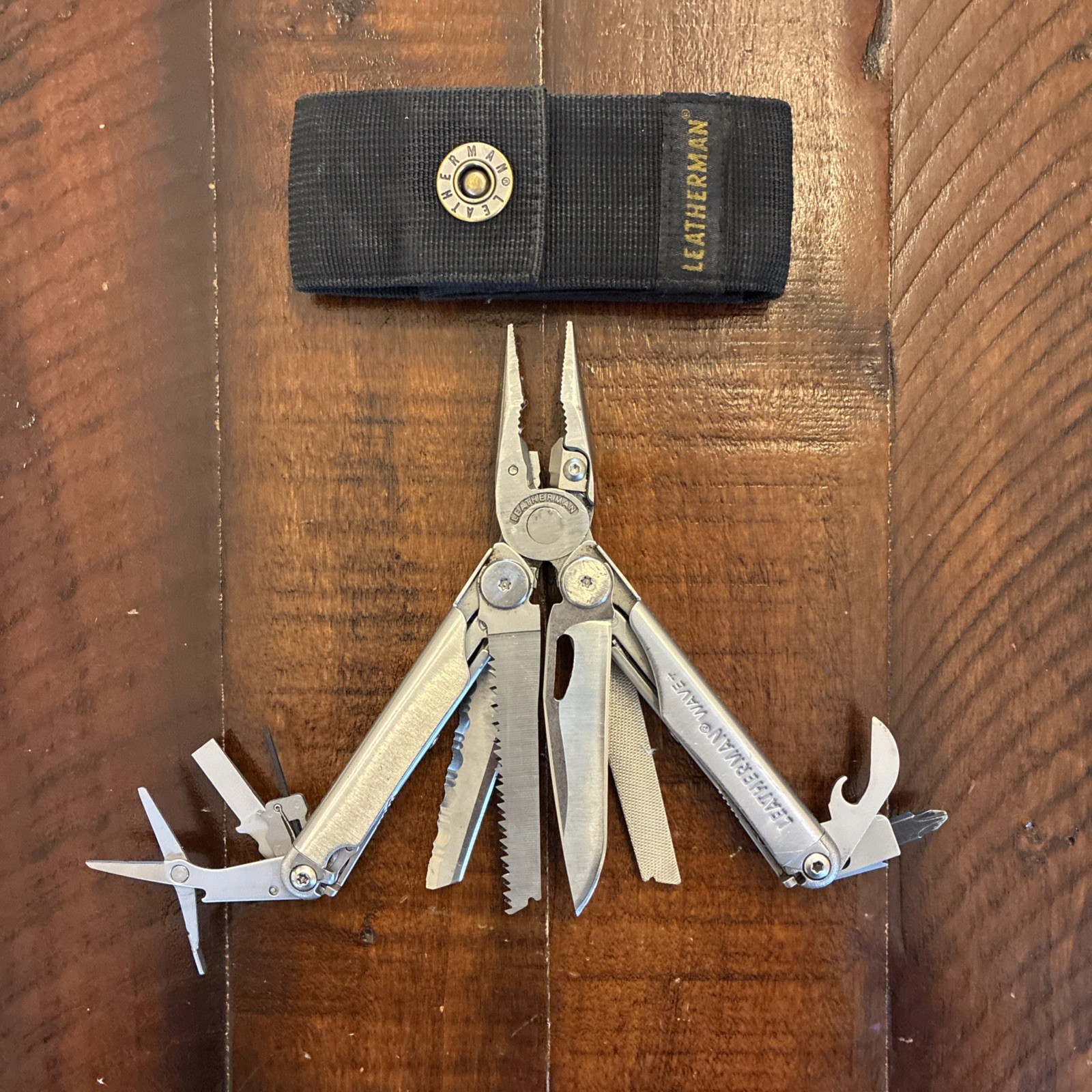 Leatherman Wave Plus Multi Tool with Black Nylon Sheath - Very Good