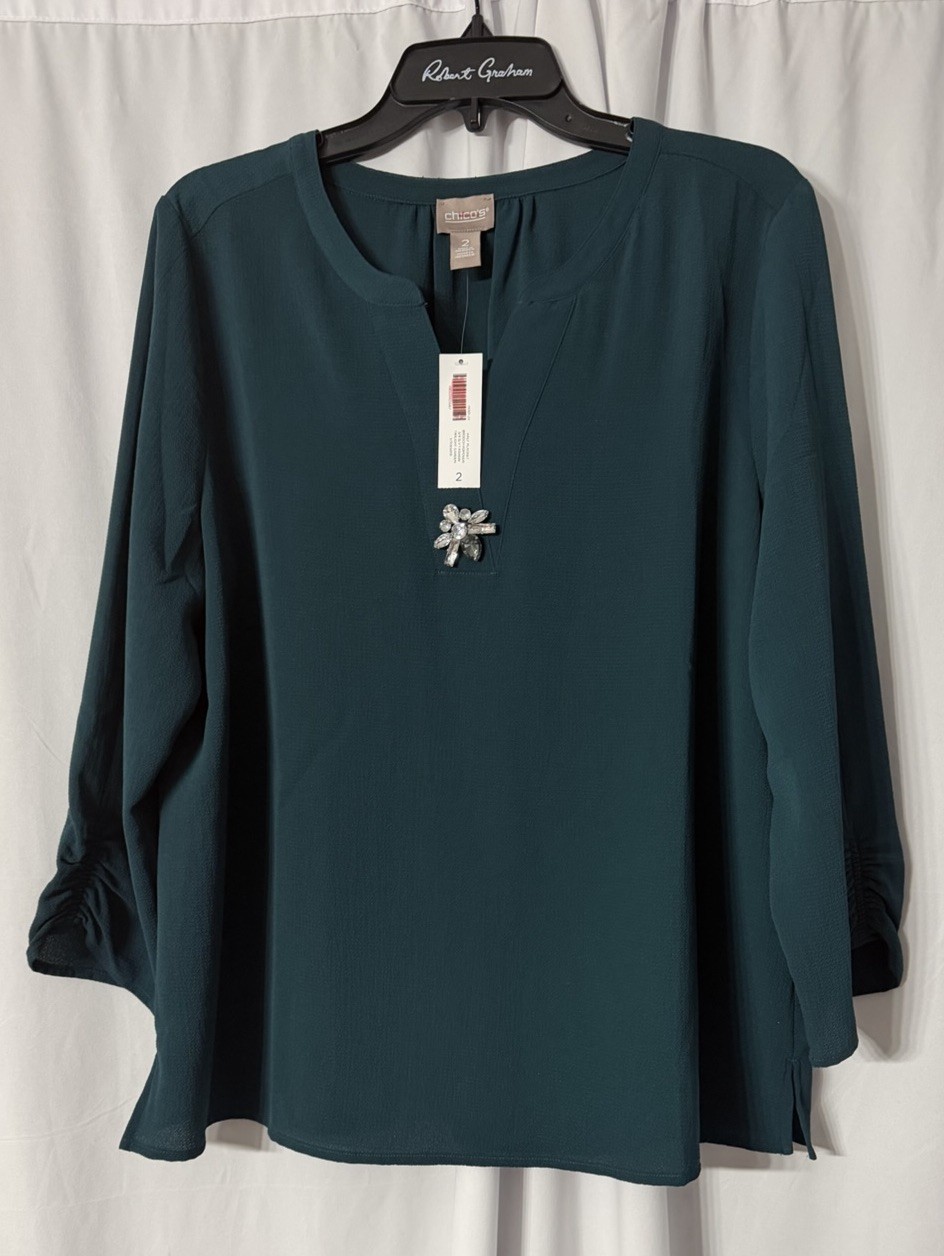NWT Chicos Womens Half Placket Brooch Popover 3/4 Sleeve Top Blouse Shirt Size 2 NWT Chicos Womens Half Placket Brooch Popover 3/4 Sleeve Top Blouse Shirt Size 2