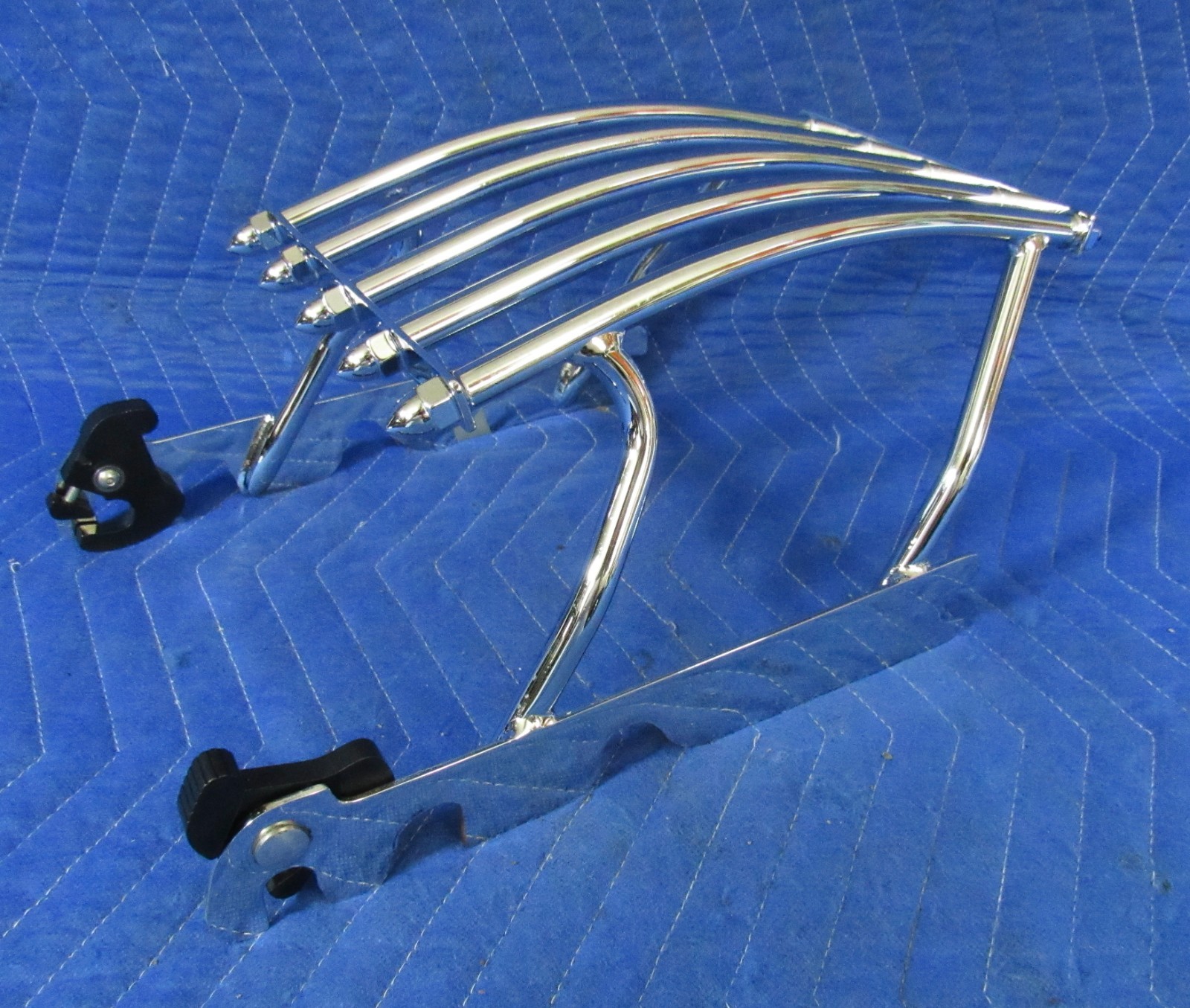NICE OEM HARLEY REAR FENDER SOLO LUGGAGE RACK HERITAGE SPRINGER SOFTAIL FLSTS