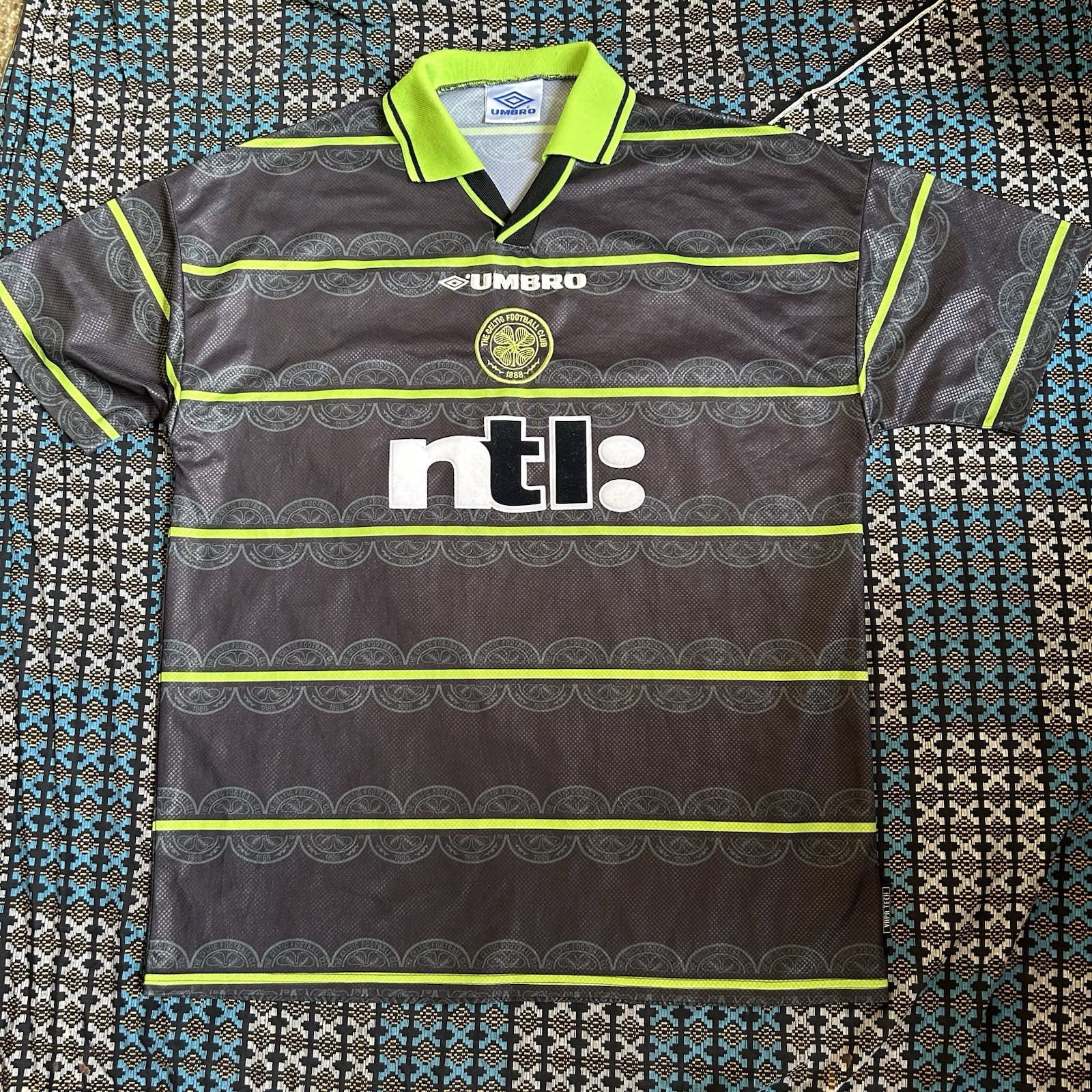 Vintage 1999-00 Umbro Celtic FC Away (Authentic) Football Jersey Size XL