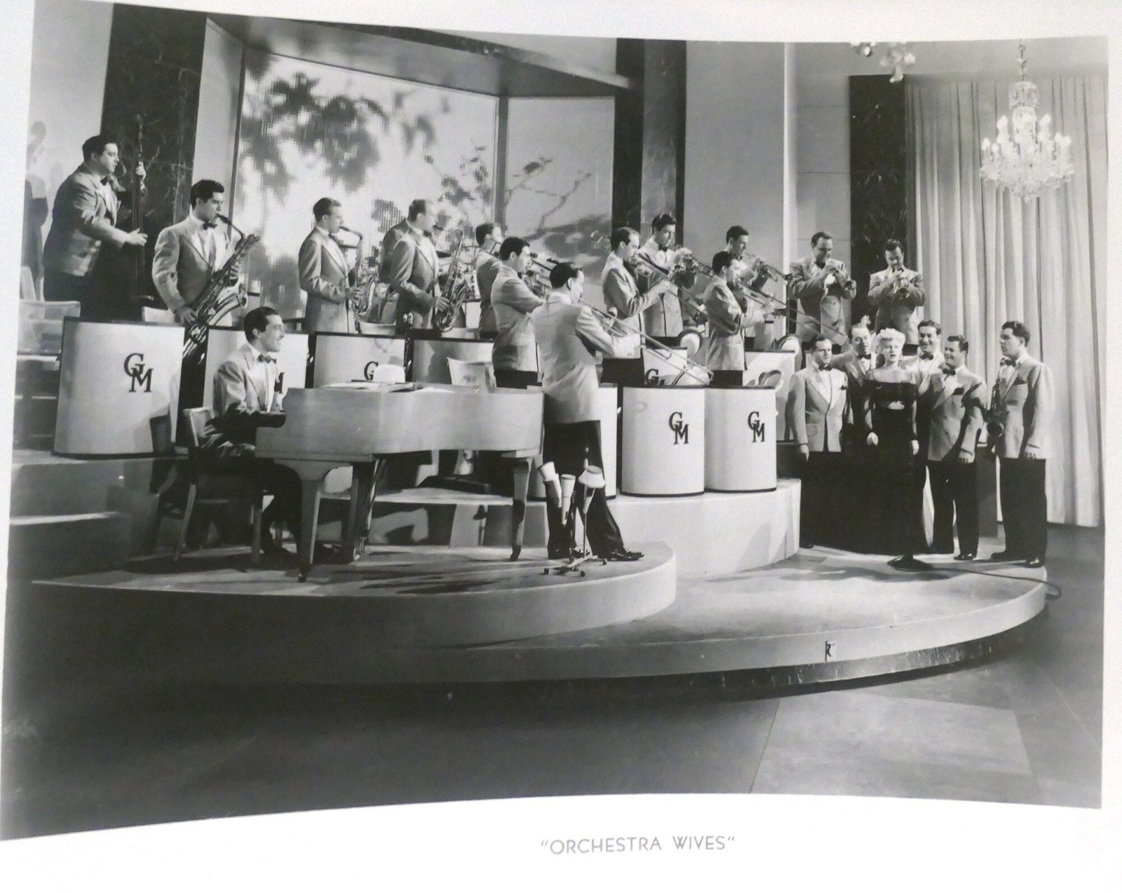 Orchestra Wives ORCHESTRA WIVES (1942) PHOTO STILL 8\'\' x 10\'\' inch Photograph