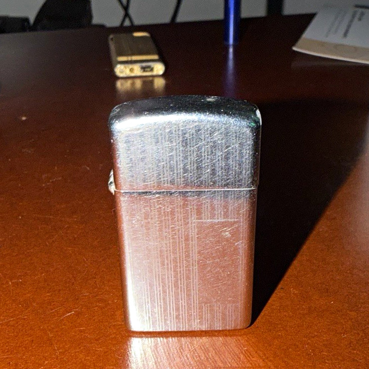1978 Zippo pinstriped 1978 Zippo pinstriped