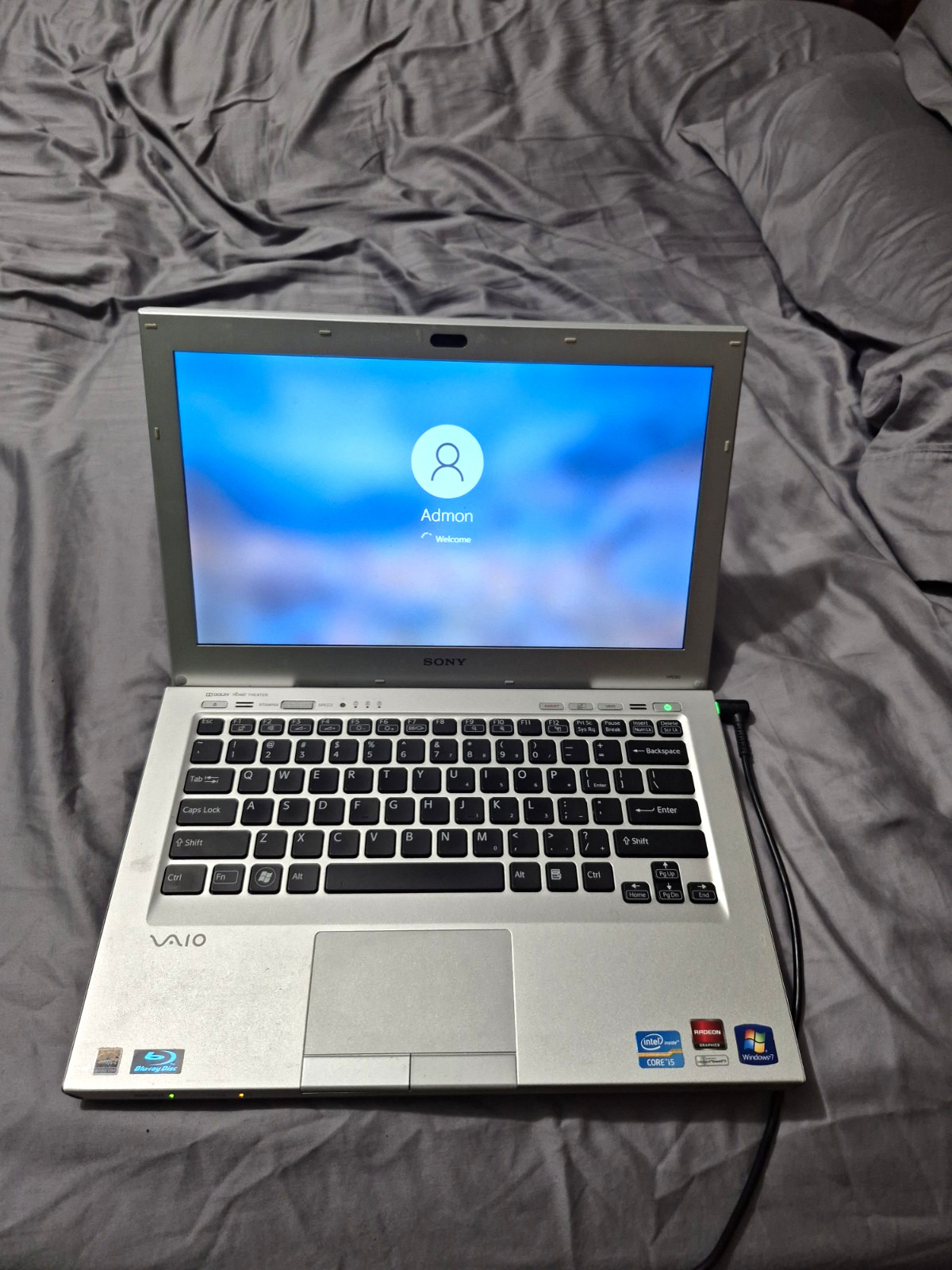Sony VAIO S VPCSC41FM 13.3in i5 2.50GHz 4GB 500GB Win7 HP Silver