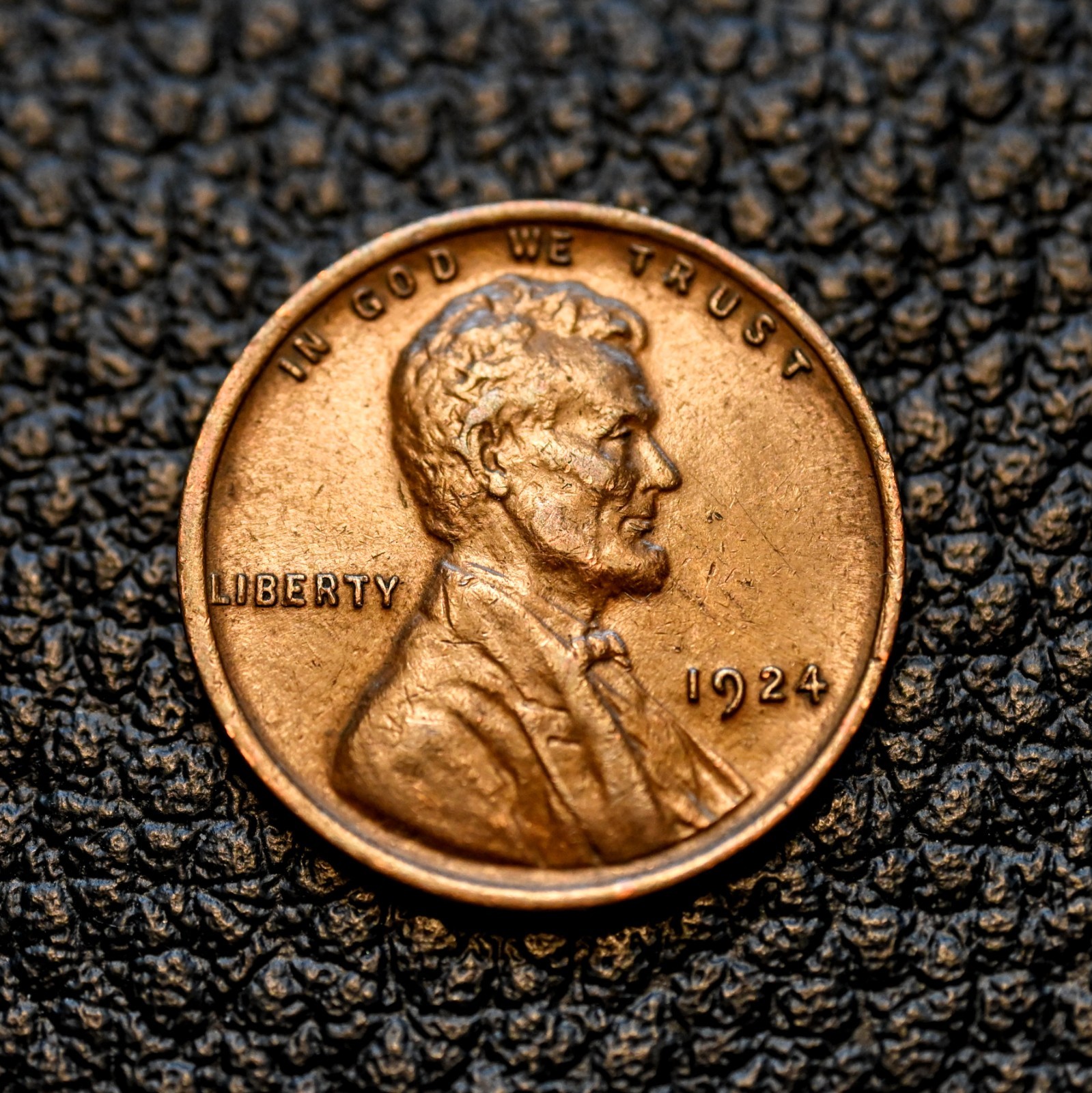 1924-P Lincoln Cent ~ About Uncirculated (AU) Condition ~ COMBINED SHIPPING 1924-P Lincoln Cent ~ About Uncirculated (AU) Condition ~ COMBINED SHIPPING