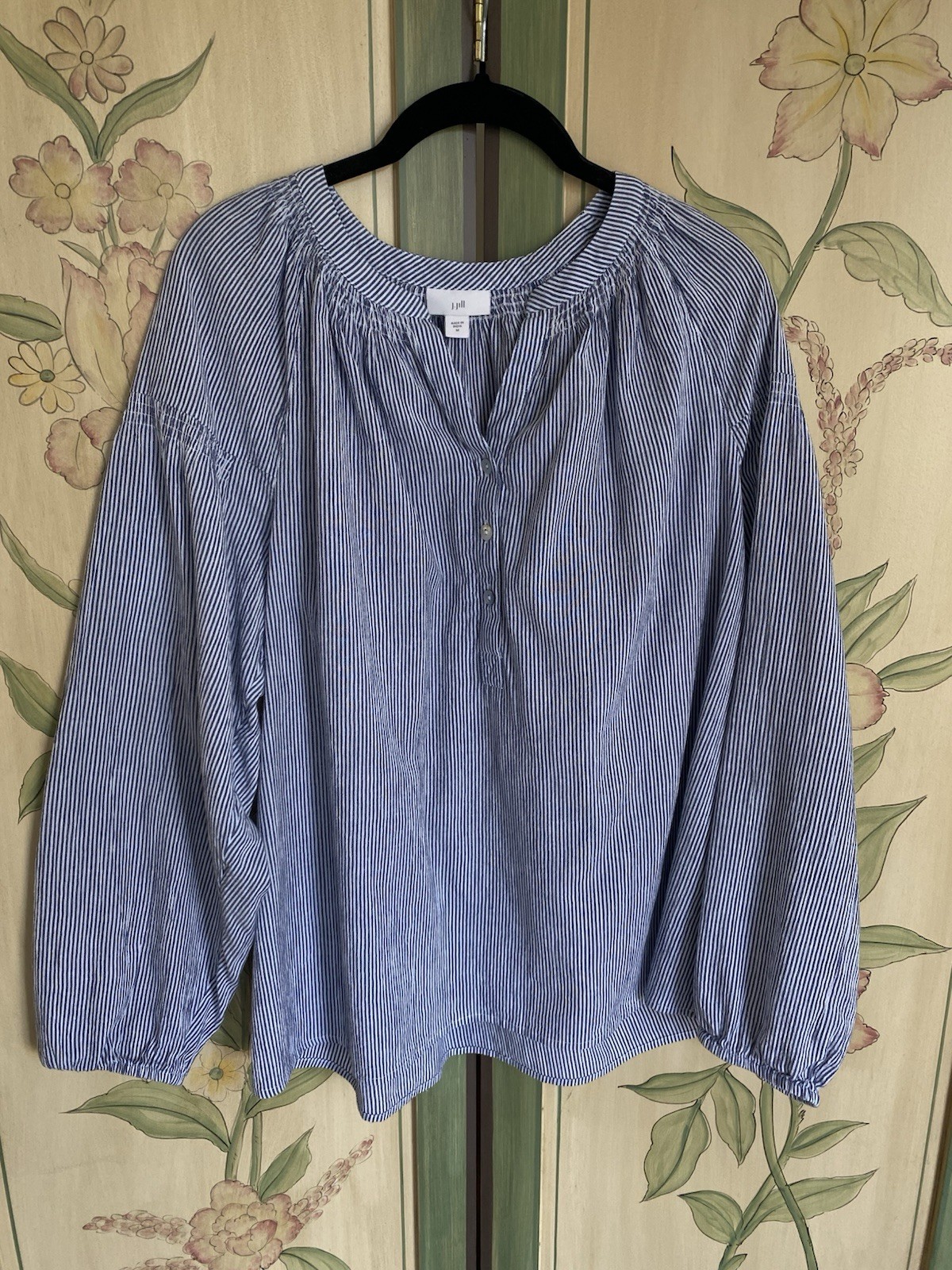 J. Jill Women\'s Light Blue Striped Half Buttoned Cotton Blouse Size Medium