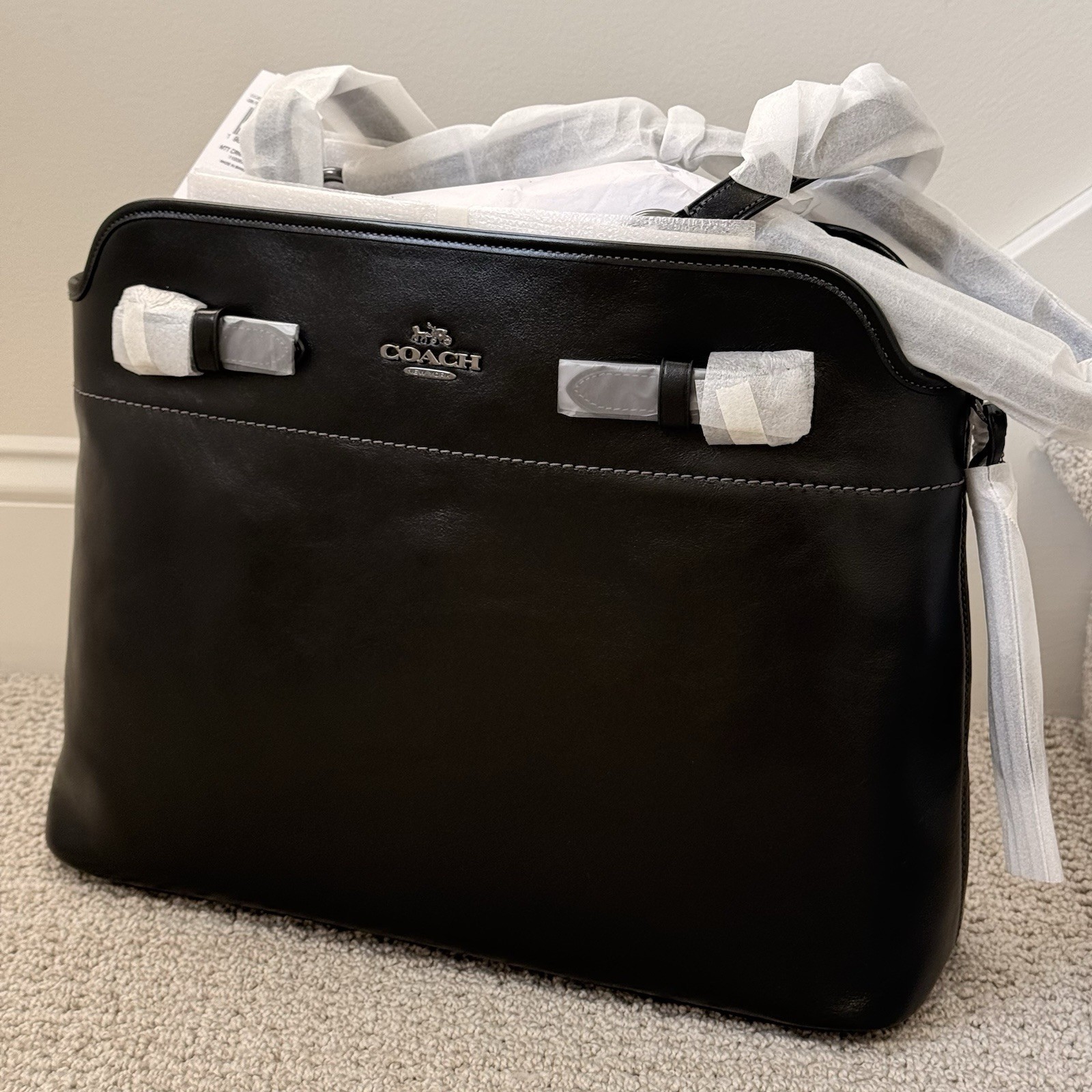 NWT 🖤 COACH Easton Tote Bag CCZ07 Gunmetal/Black Shiny Smooth Leather