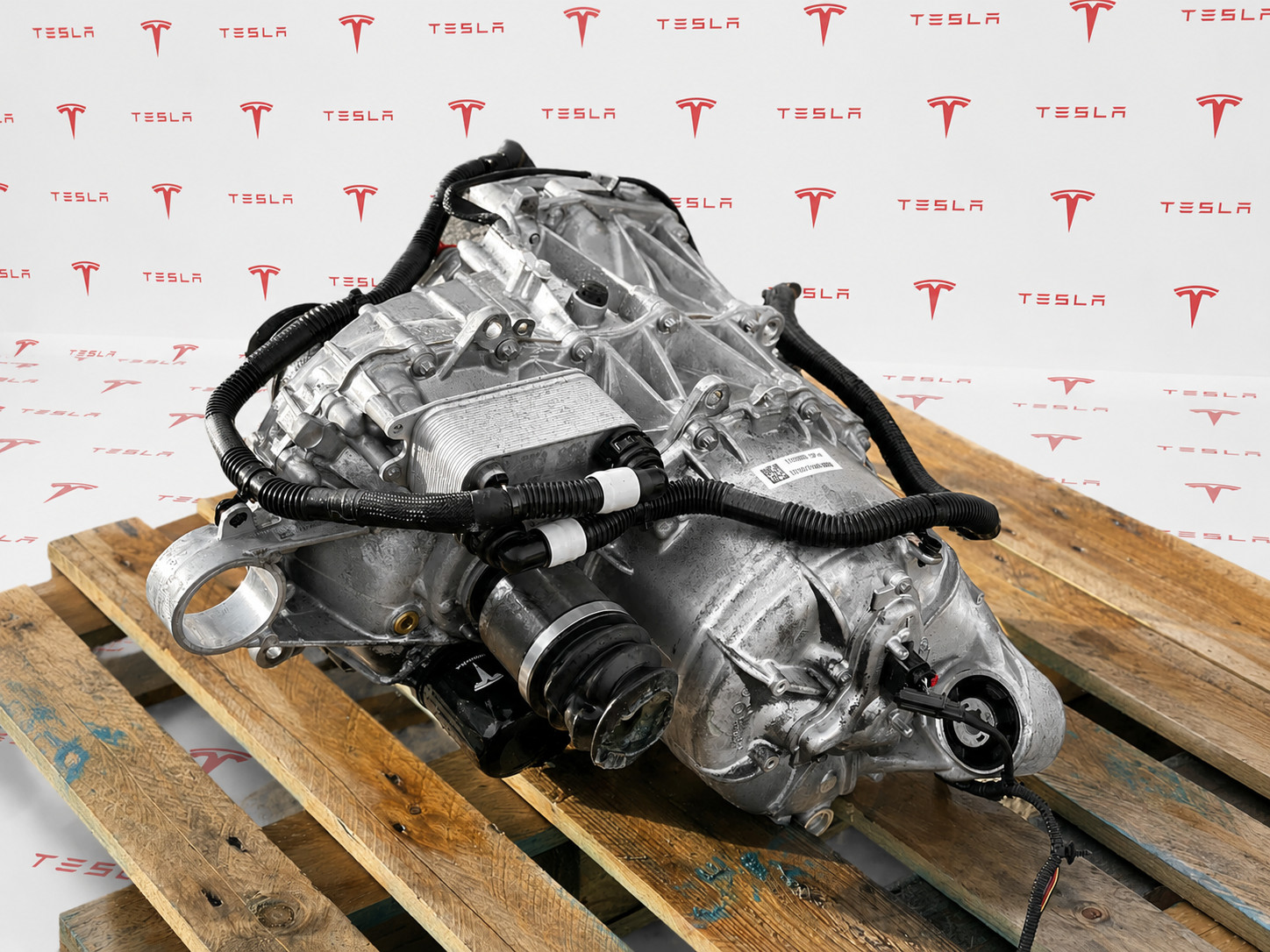 2020-2023 OEM Tesla Model Y Rear Drive Unit Electric Motor 1120990-00-G 2020-2023 OEM Tesla Model Y Rear Drive Unit Electric Motor 1120990-00-G